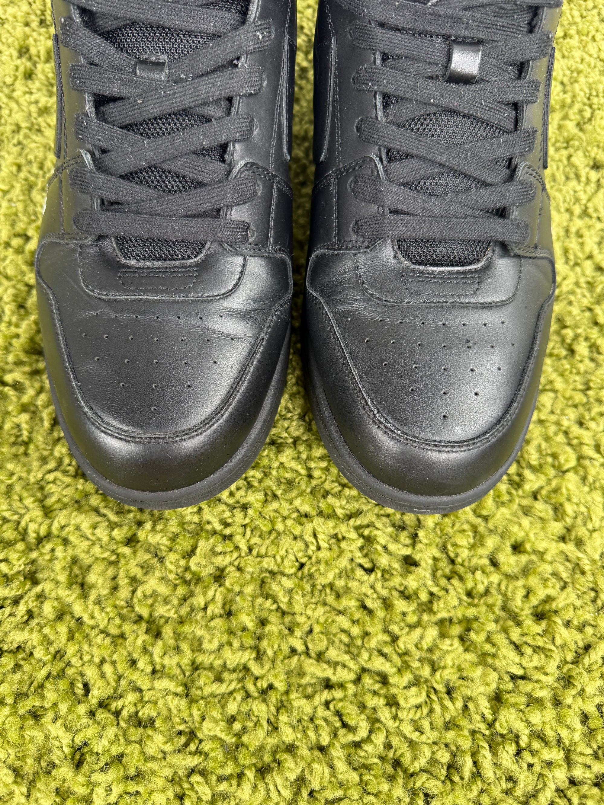 Off White “For Walking” Nero 45