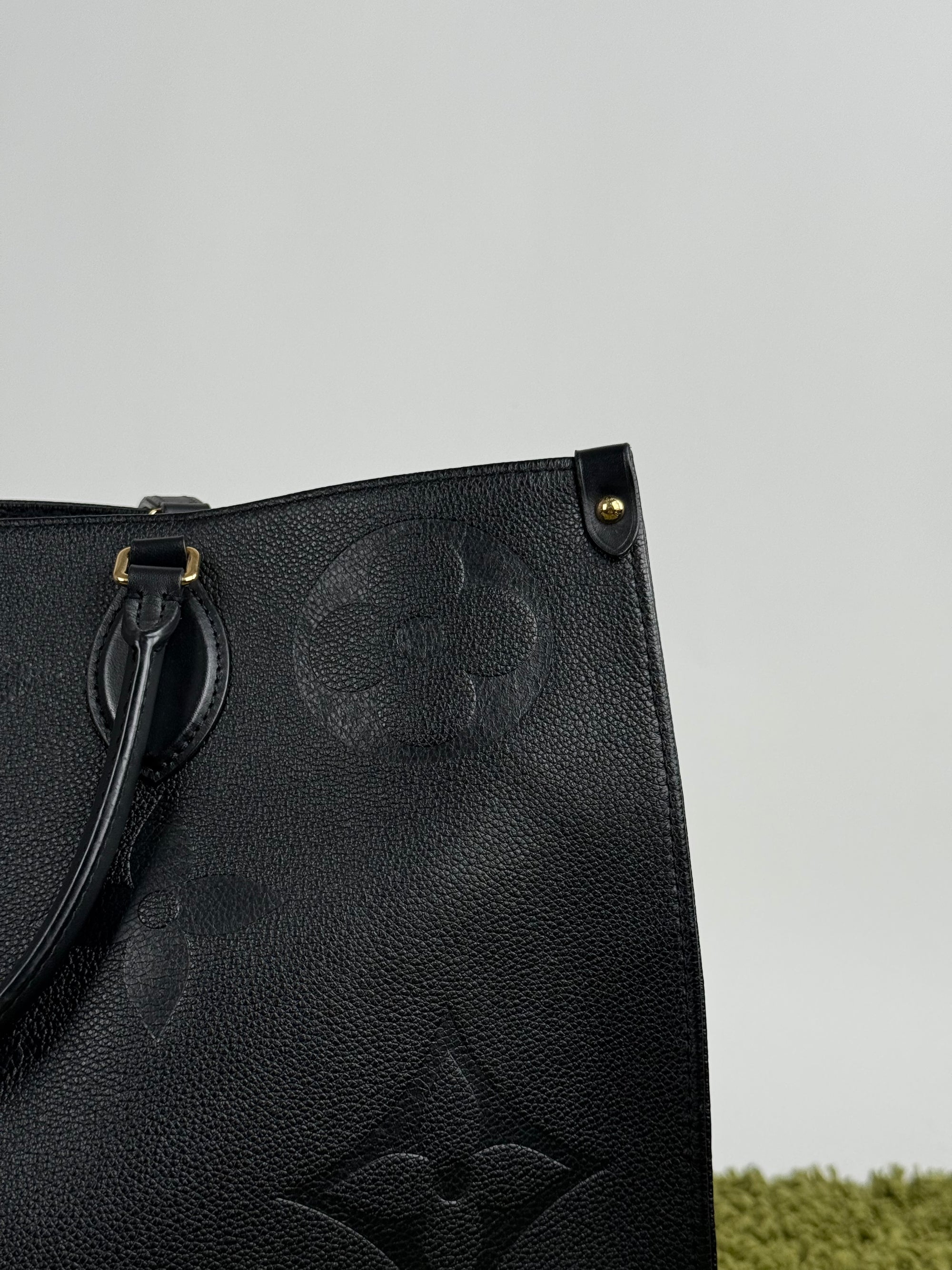 Tote Bag OnTheGo GM in pelle Louis Vuitton Nera
