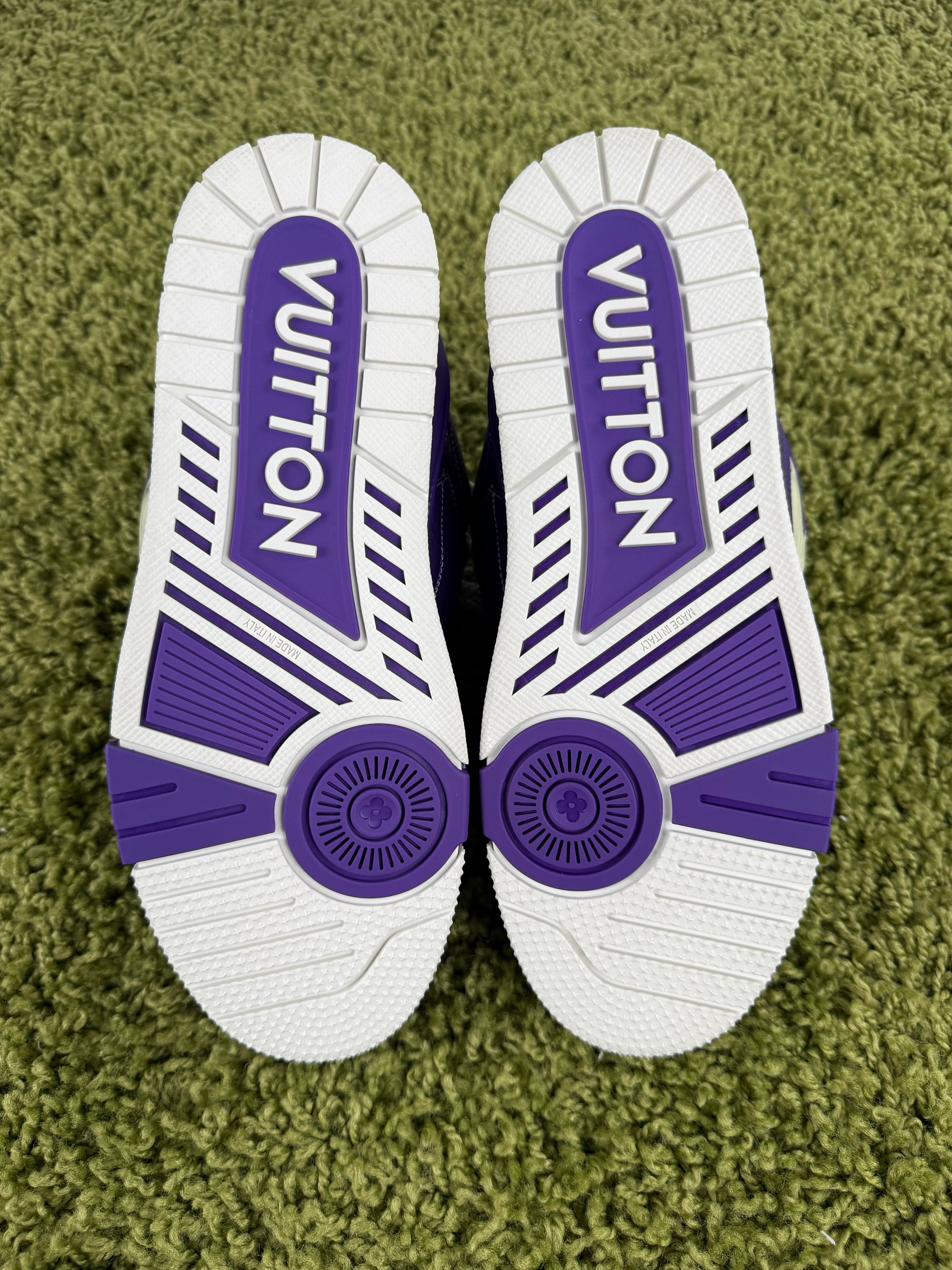 Louis Vuitton Skate Viola 7.5