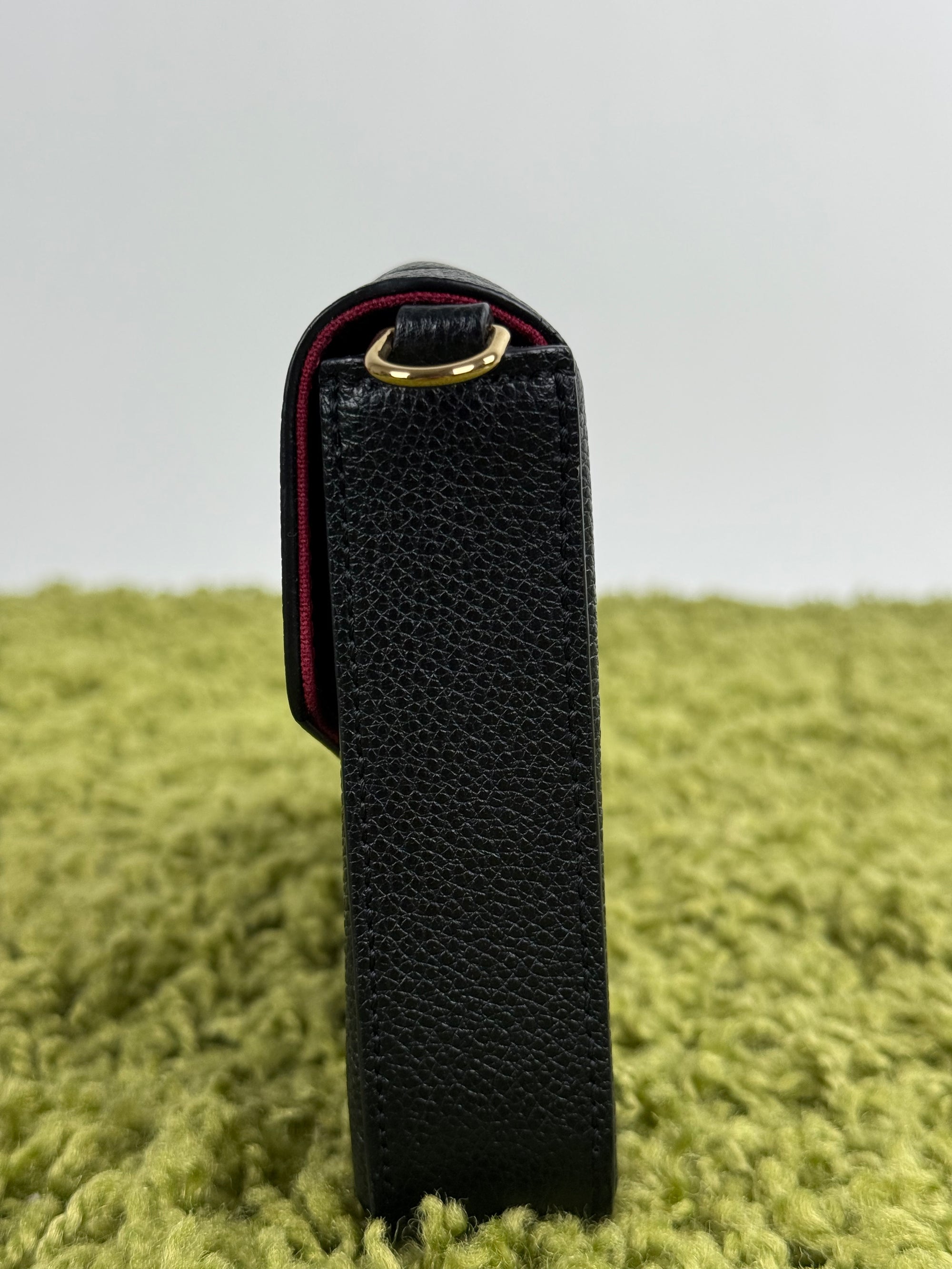 Pochette Louis Vuitton nera