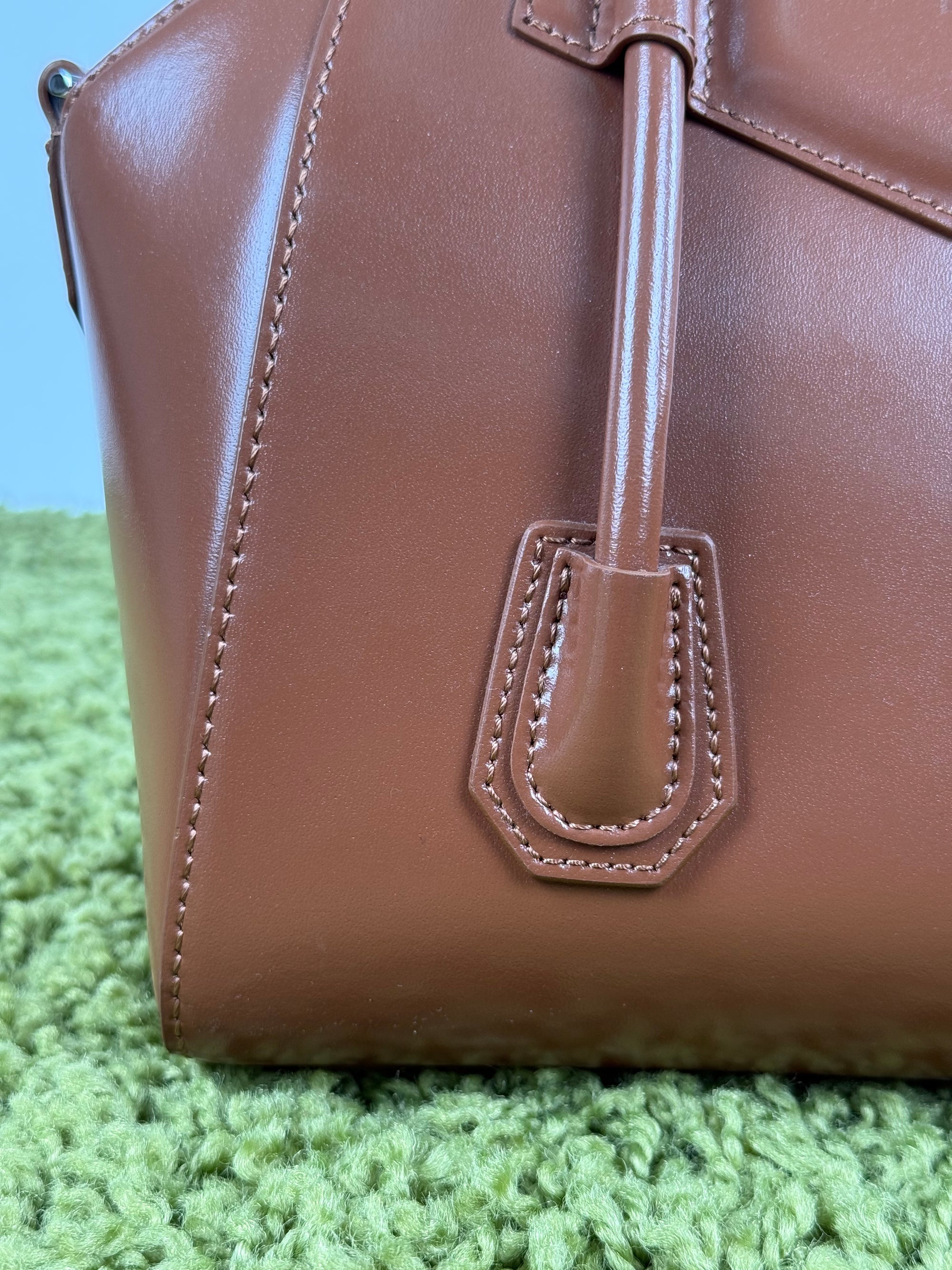 Borsa Mini Antigona Lock Bag Givenchy