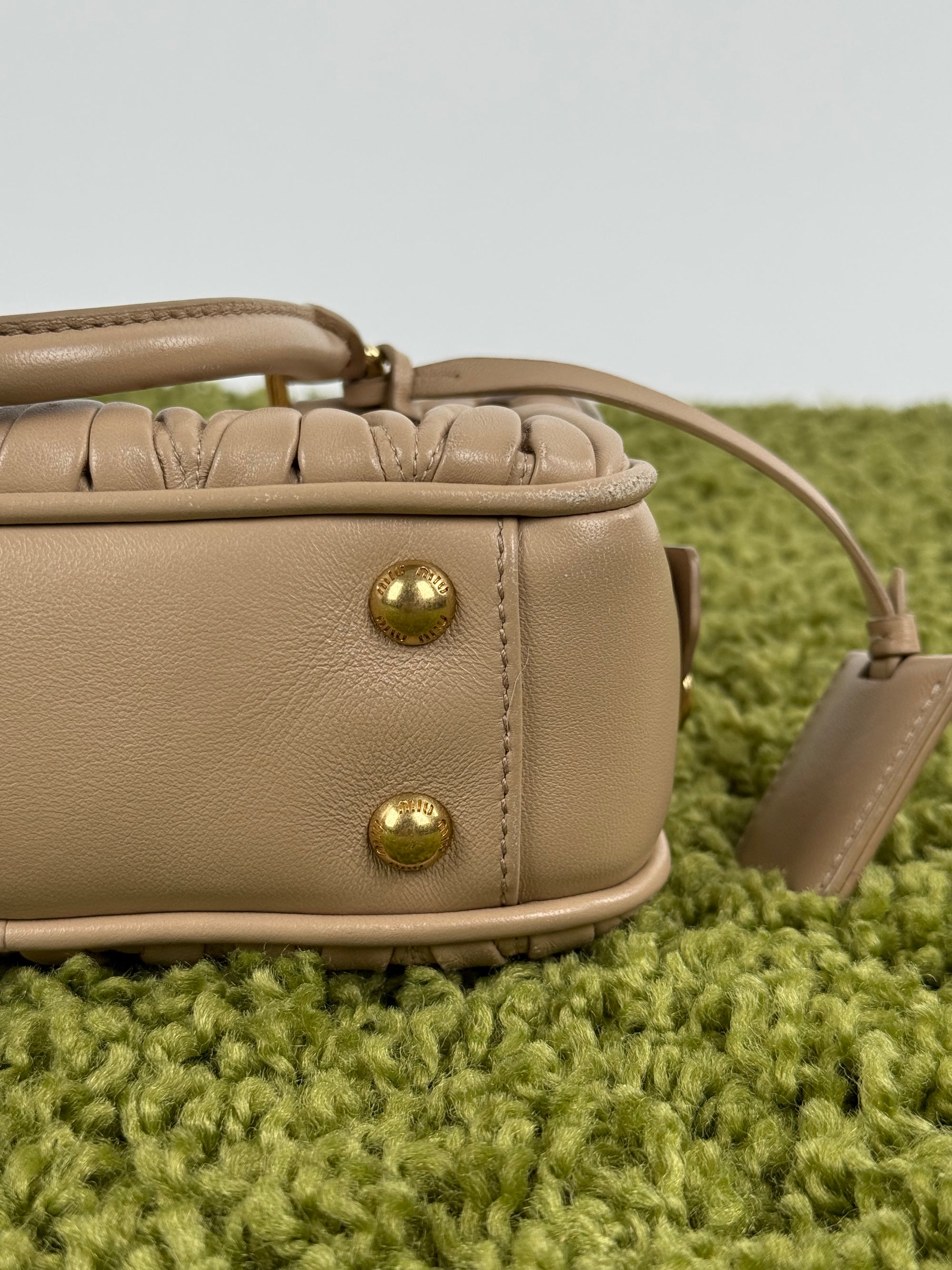 Borsa Arcadie Nappa Miu Miu Beige