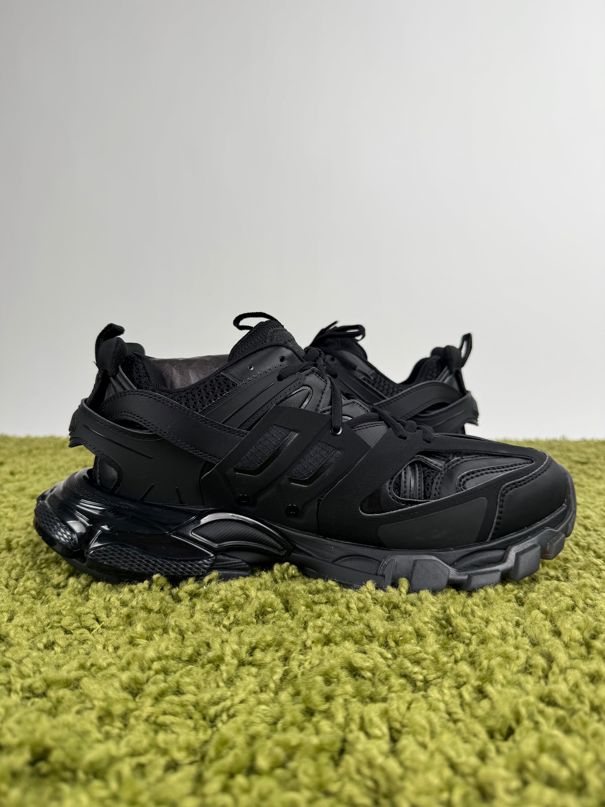 Balenciaga Track Nera 42