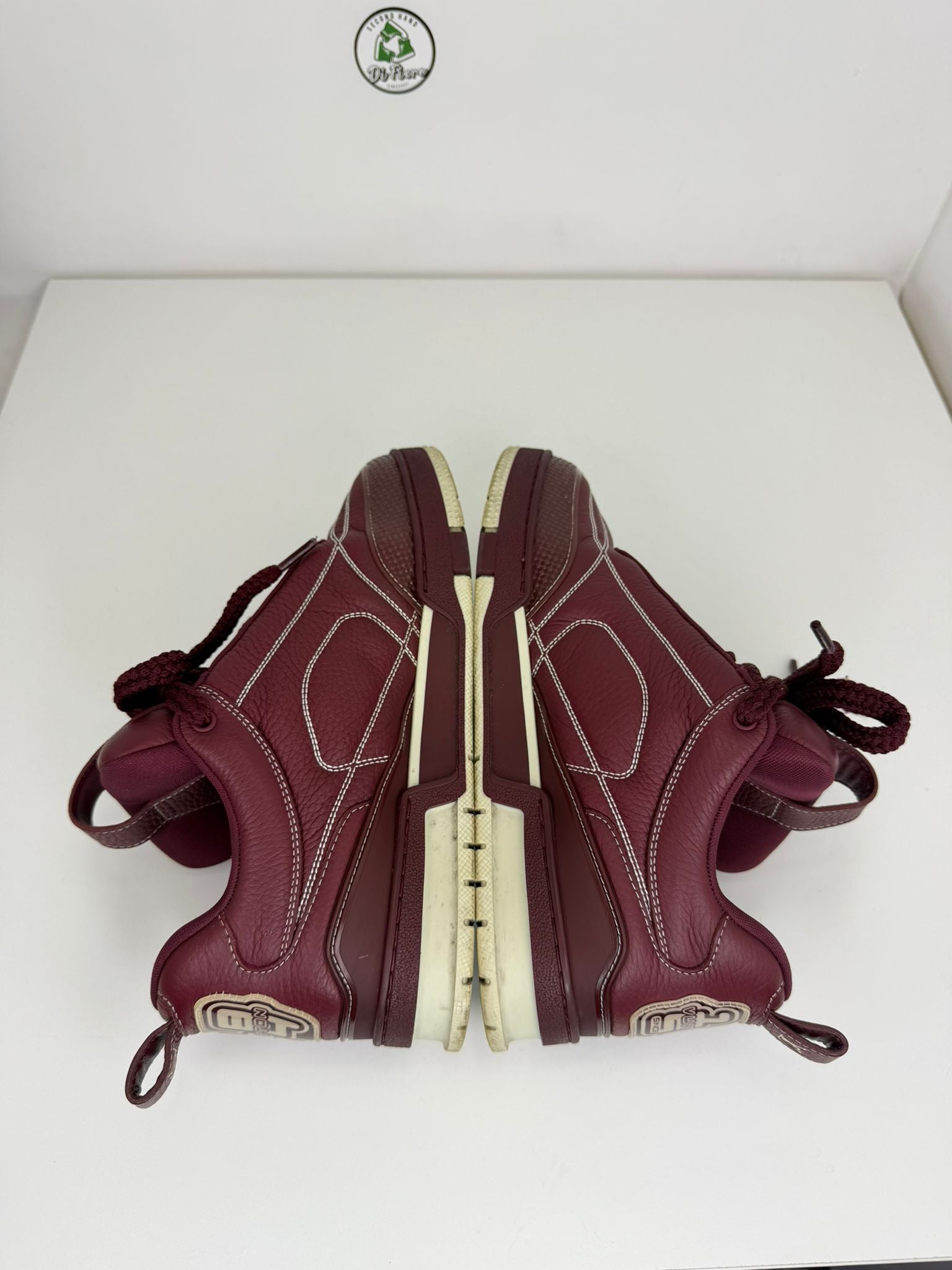 Louis Vuitton skate 7.5=41.5 veste 42.5 bordeaux