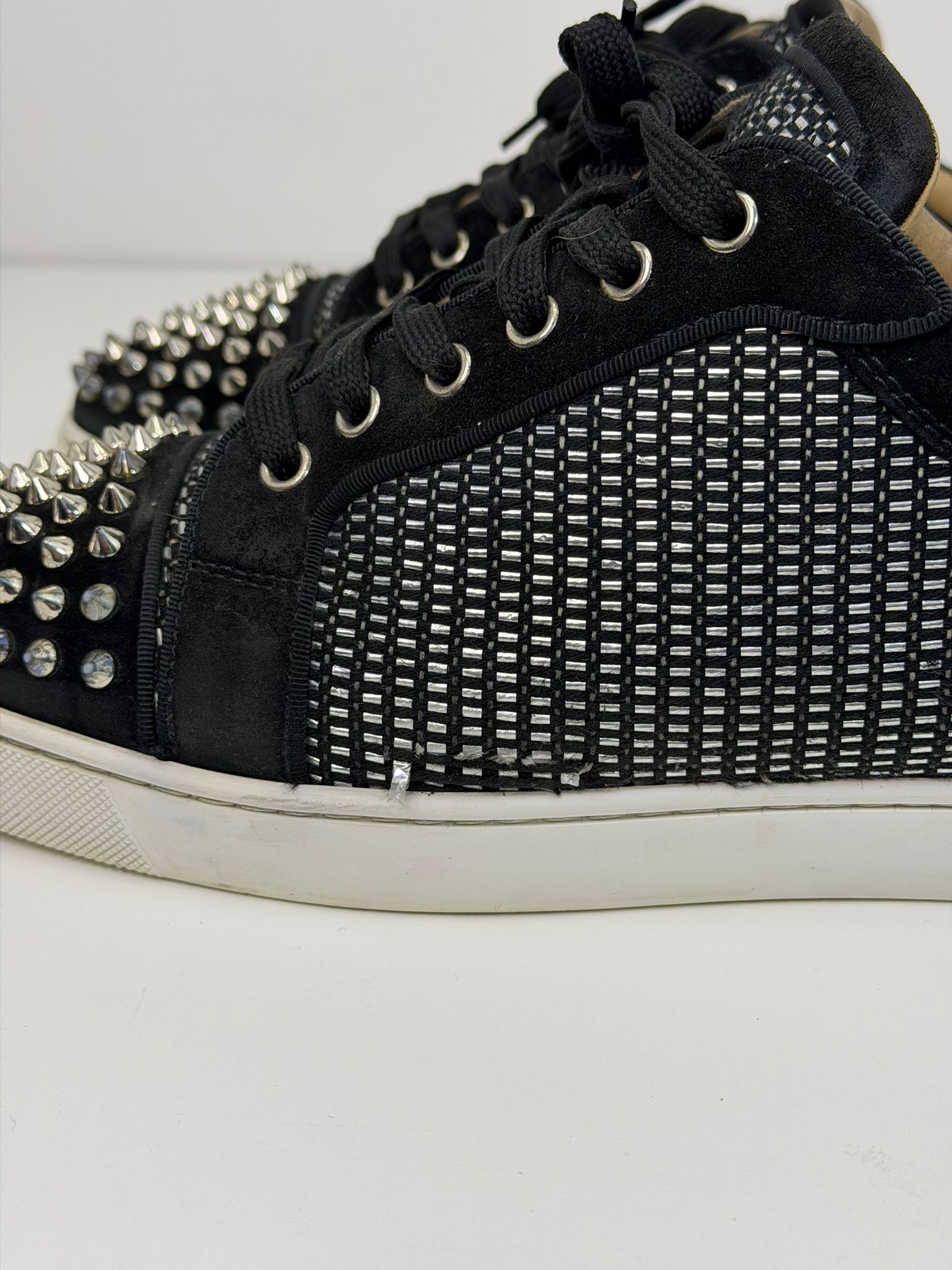 Christian Louboutin 43 basse nere e bianche