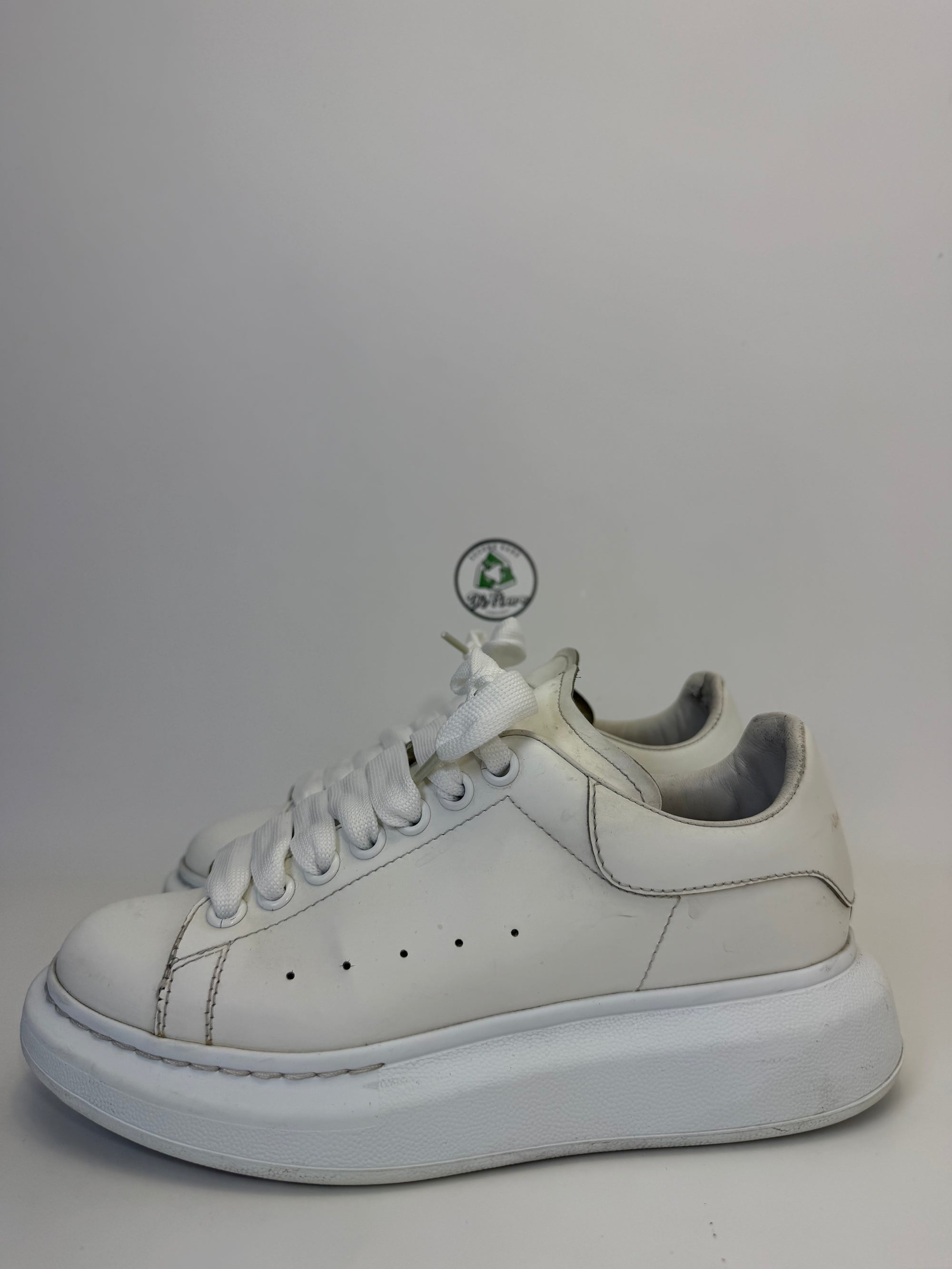 Alexander McQueen 37