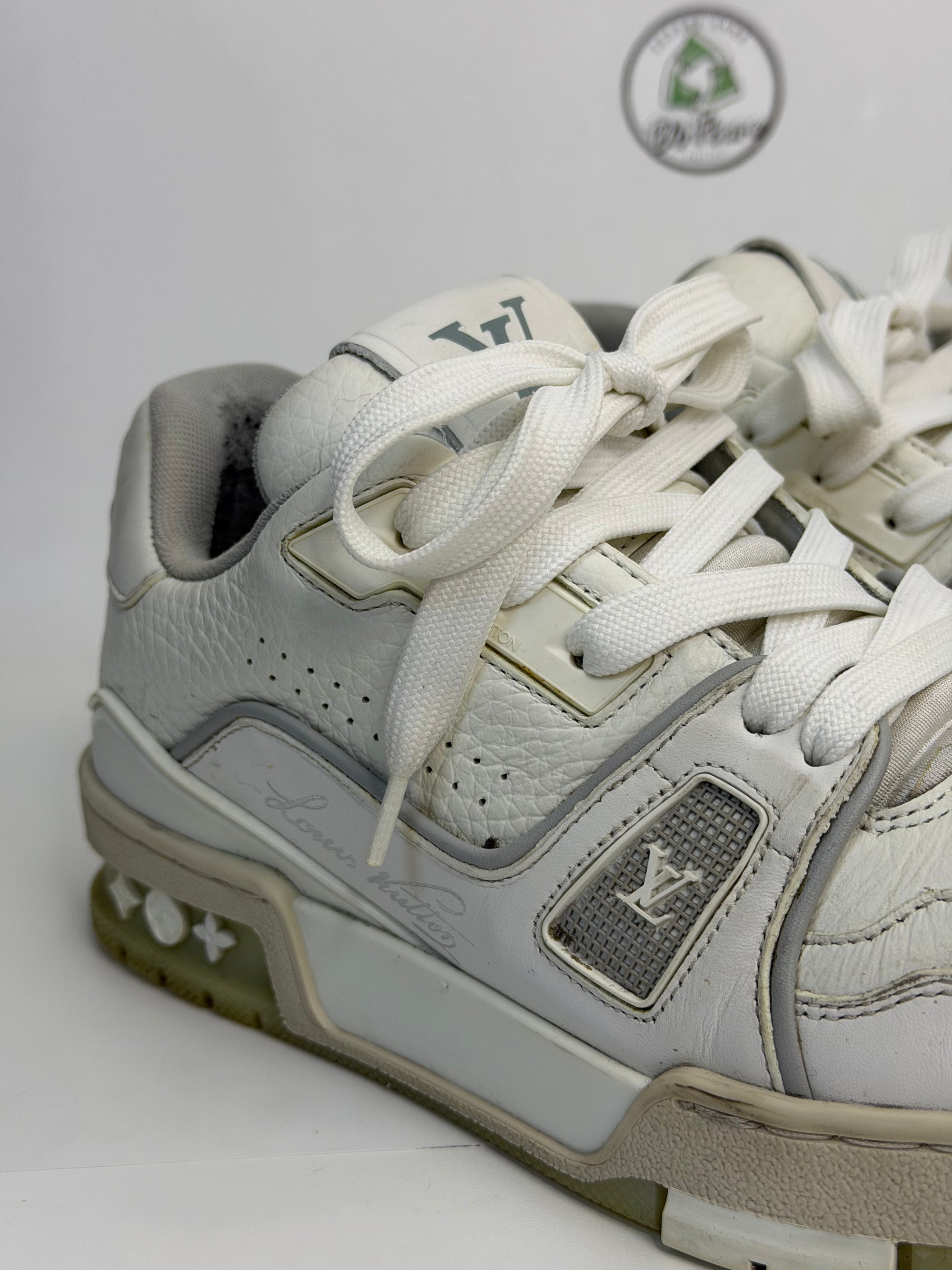 Louis Vuitton trainer 38