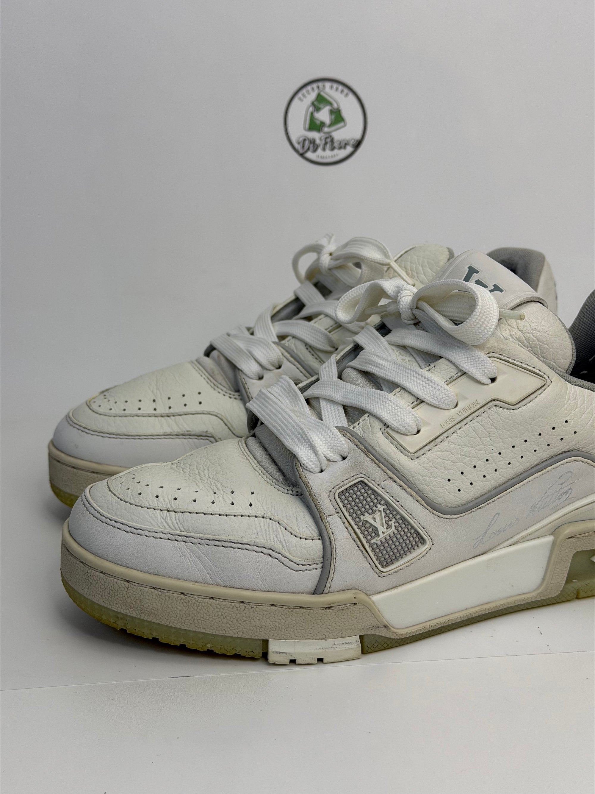 Louis Vuitton trainer 38