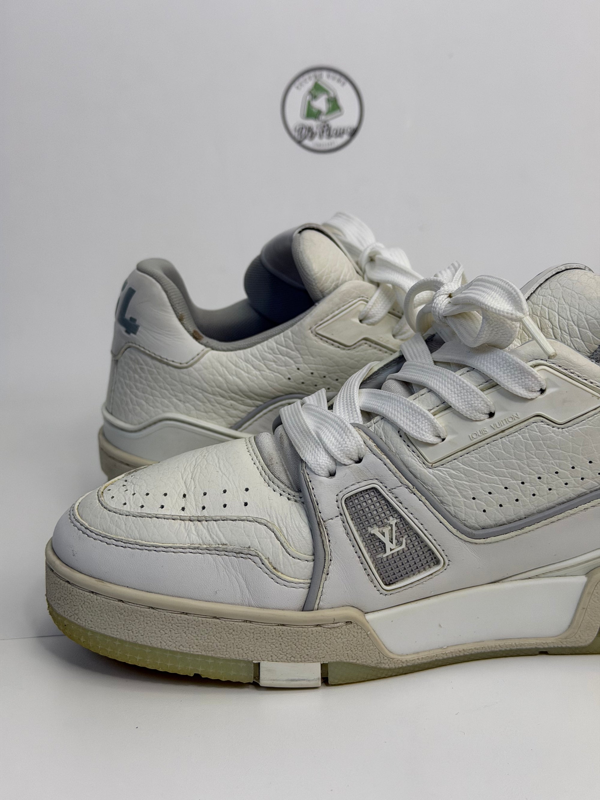 Louis Vuitton trainer 38