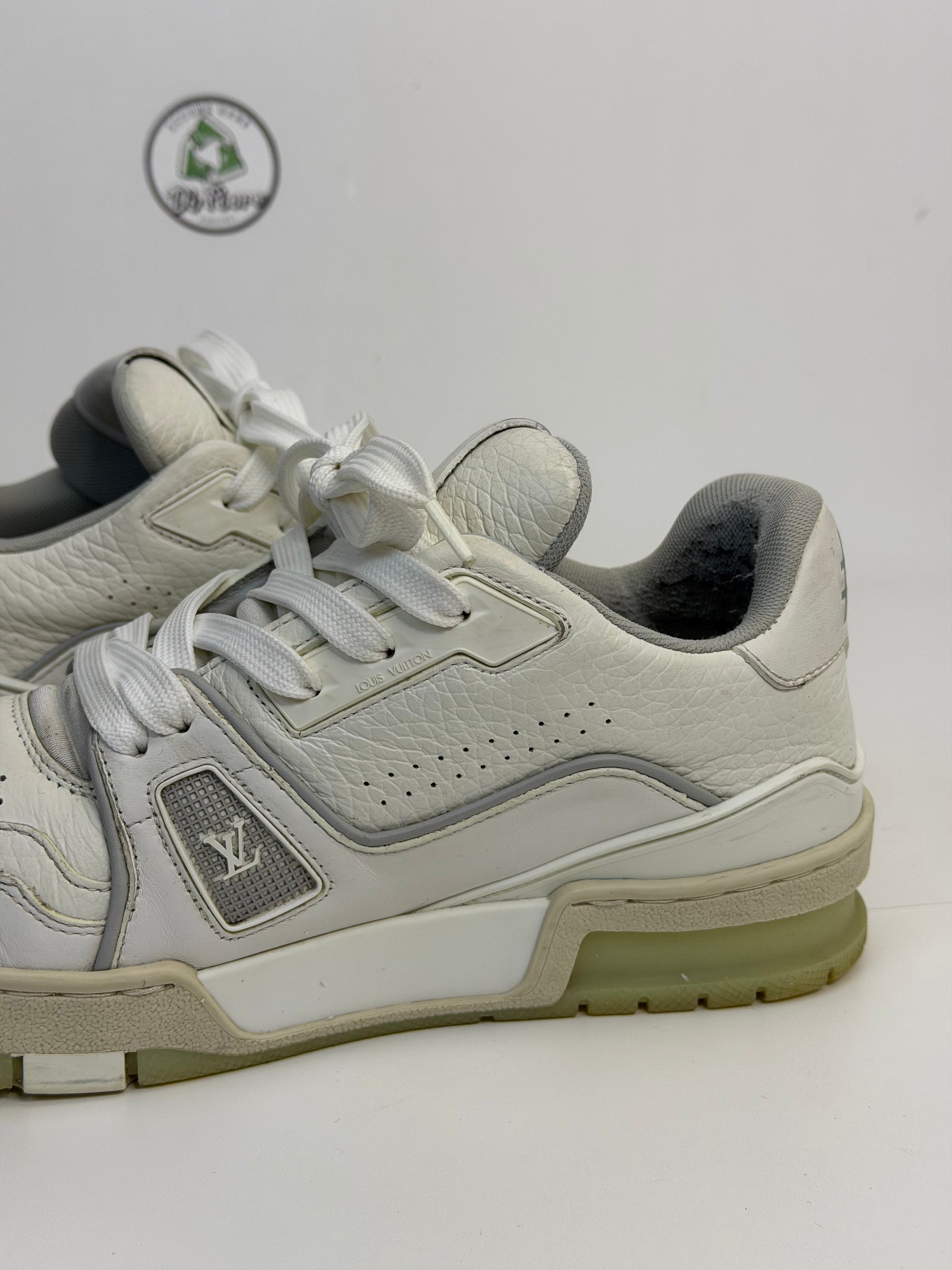 Louis Vuitton trainer 38