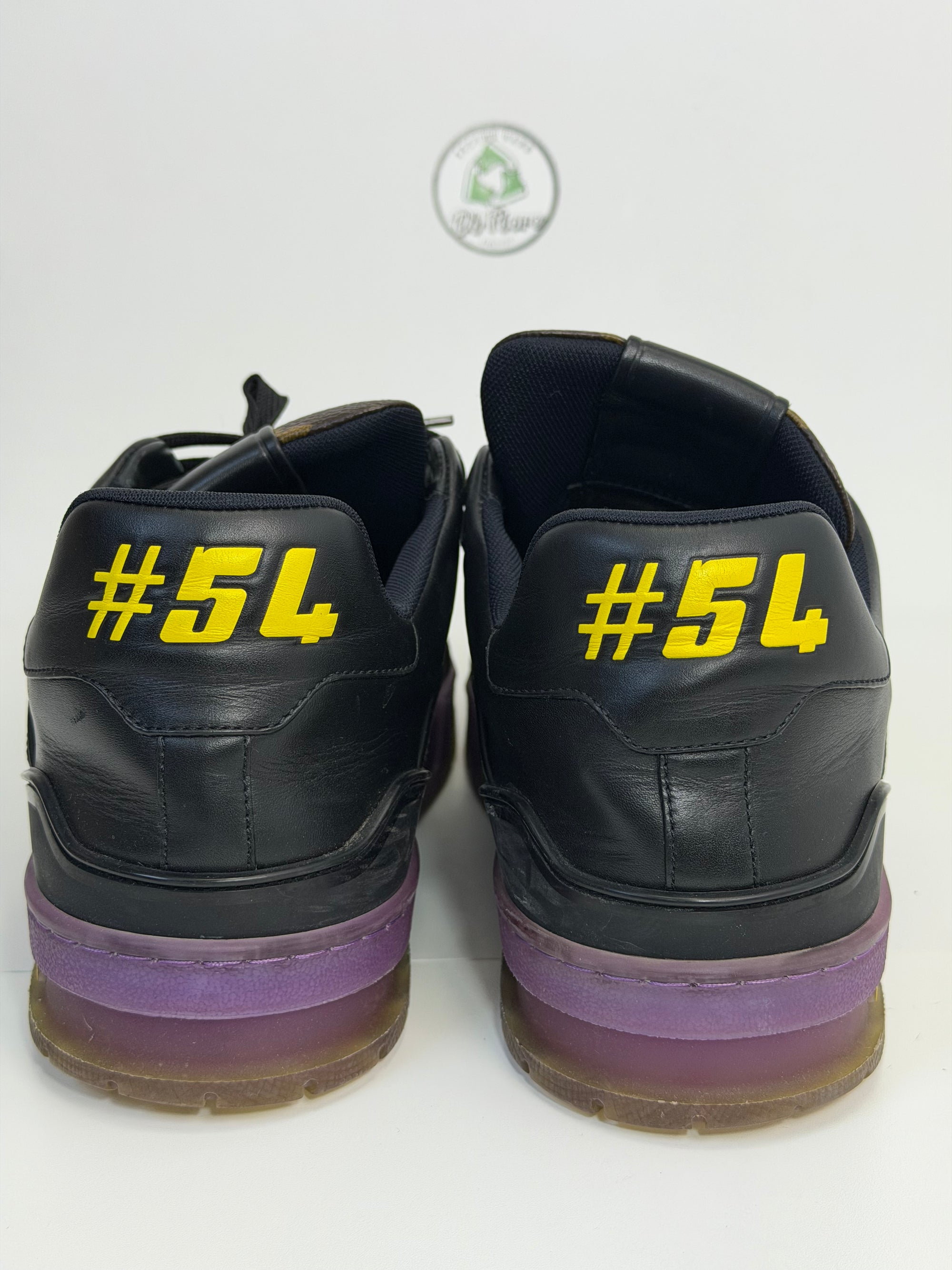 Louis Vuitton trainer 44