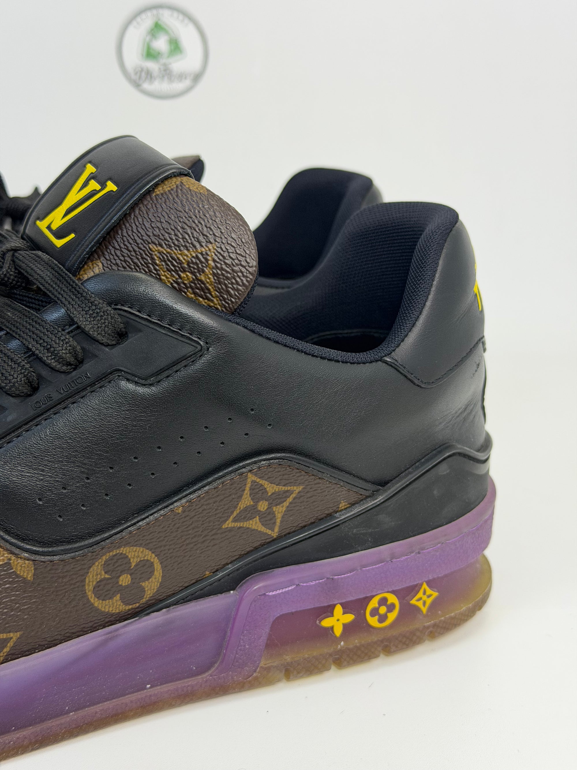 Louis Vuitton trainer 44