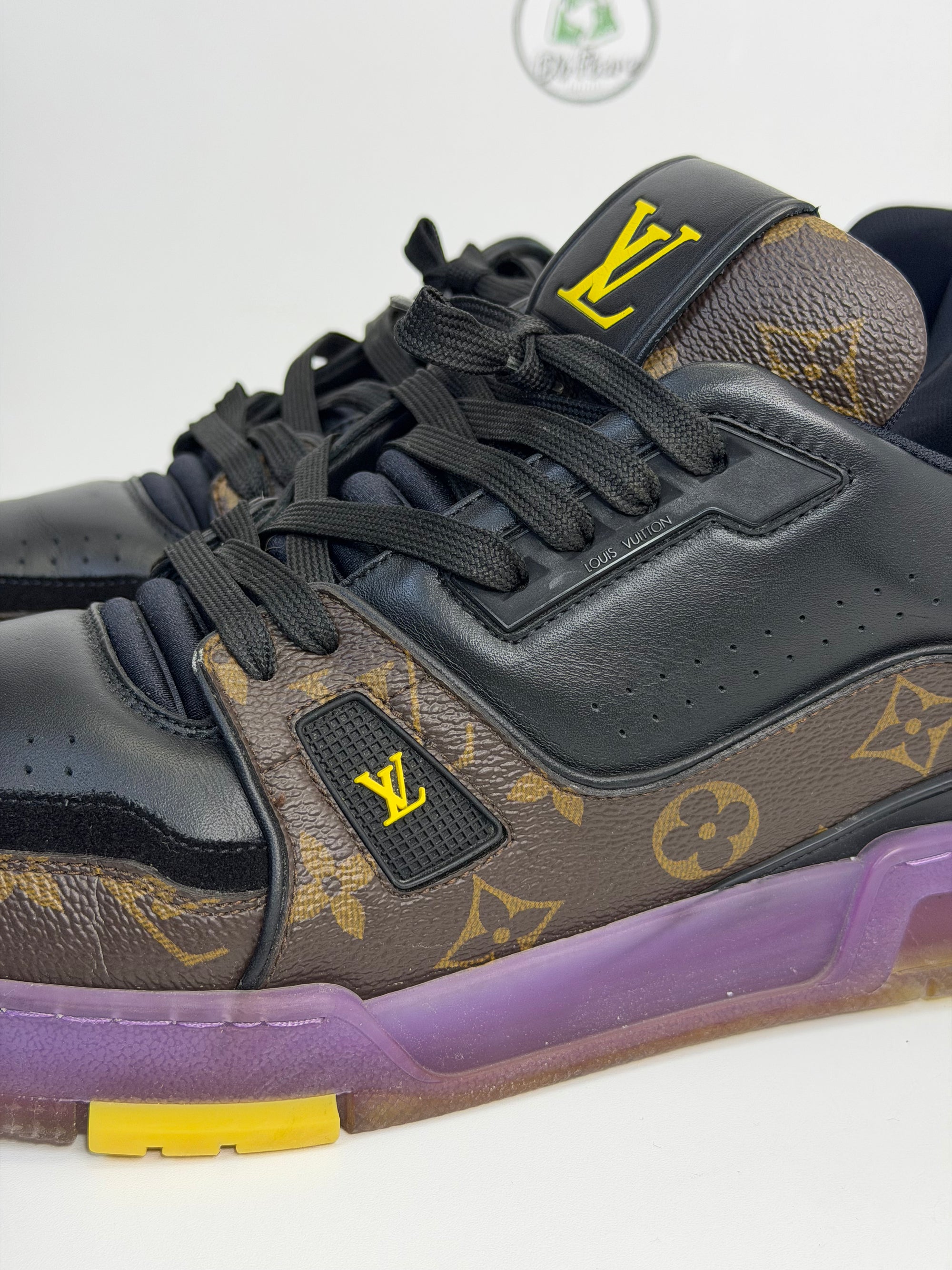 Louis Vuitton trainer 44