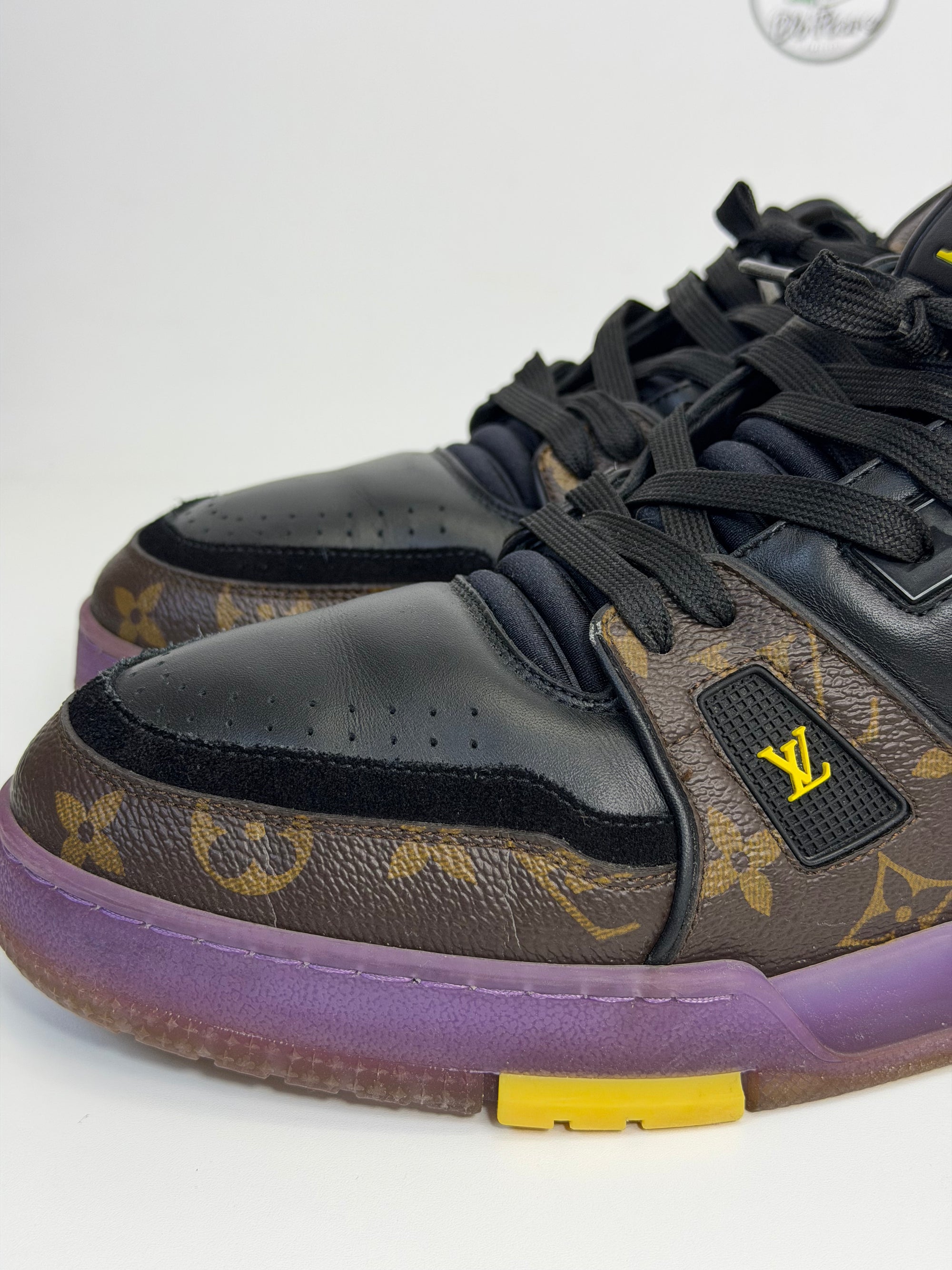 Louis Vuitton trainer 44