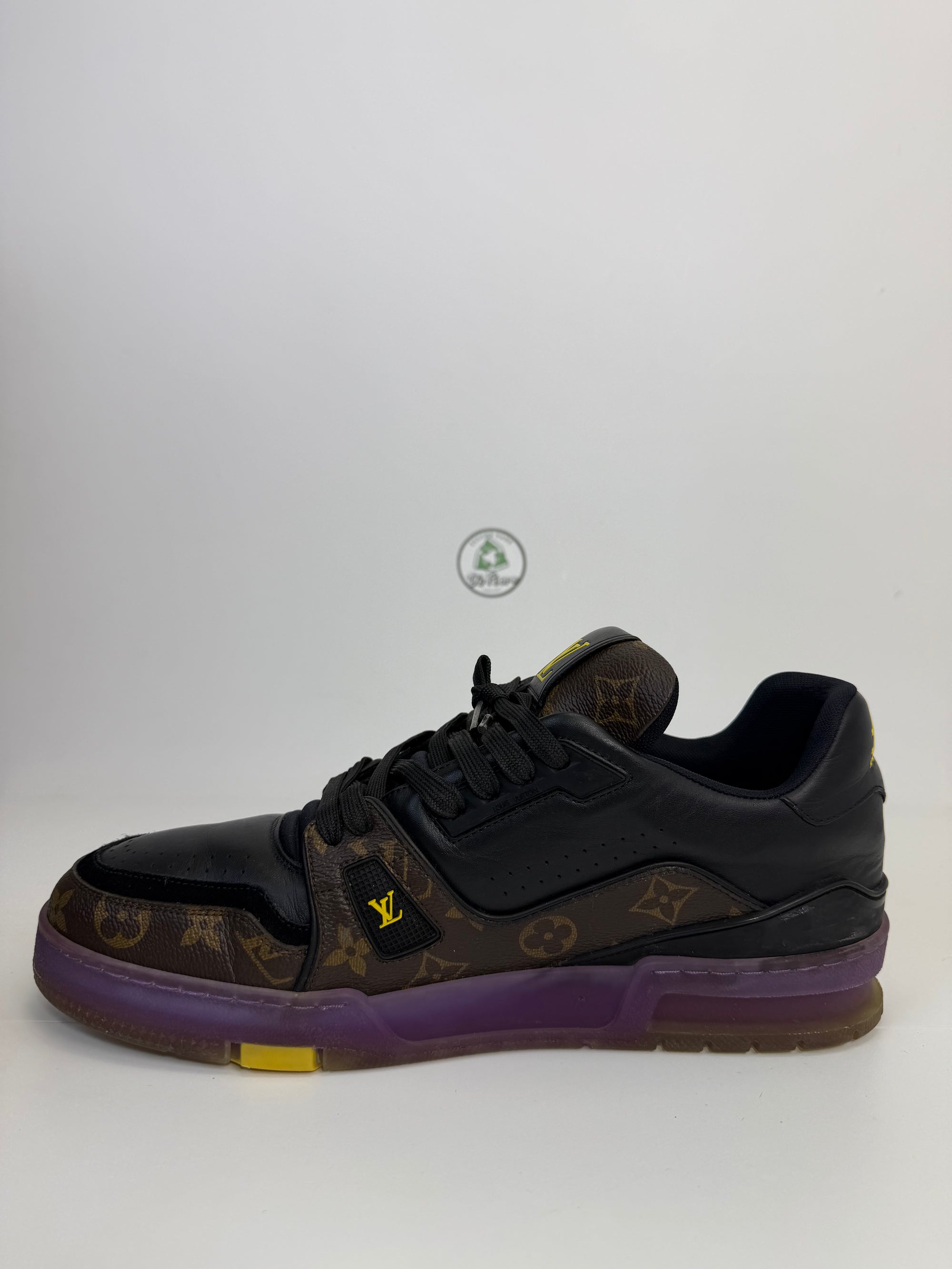 Louis Vuitton trainer 44