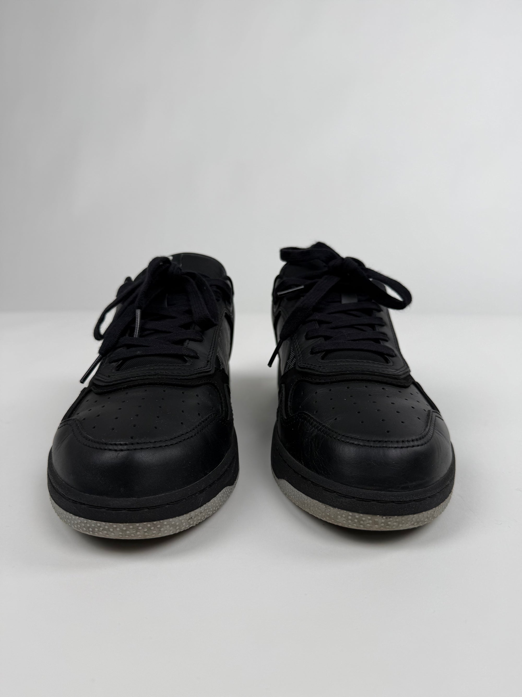Dior Sneaker B27