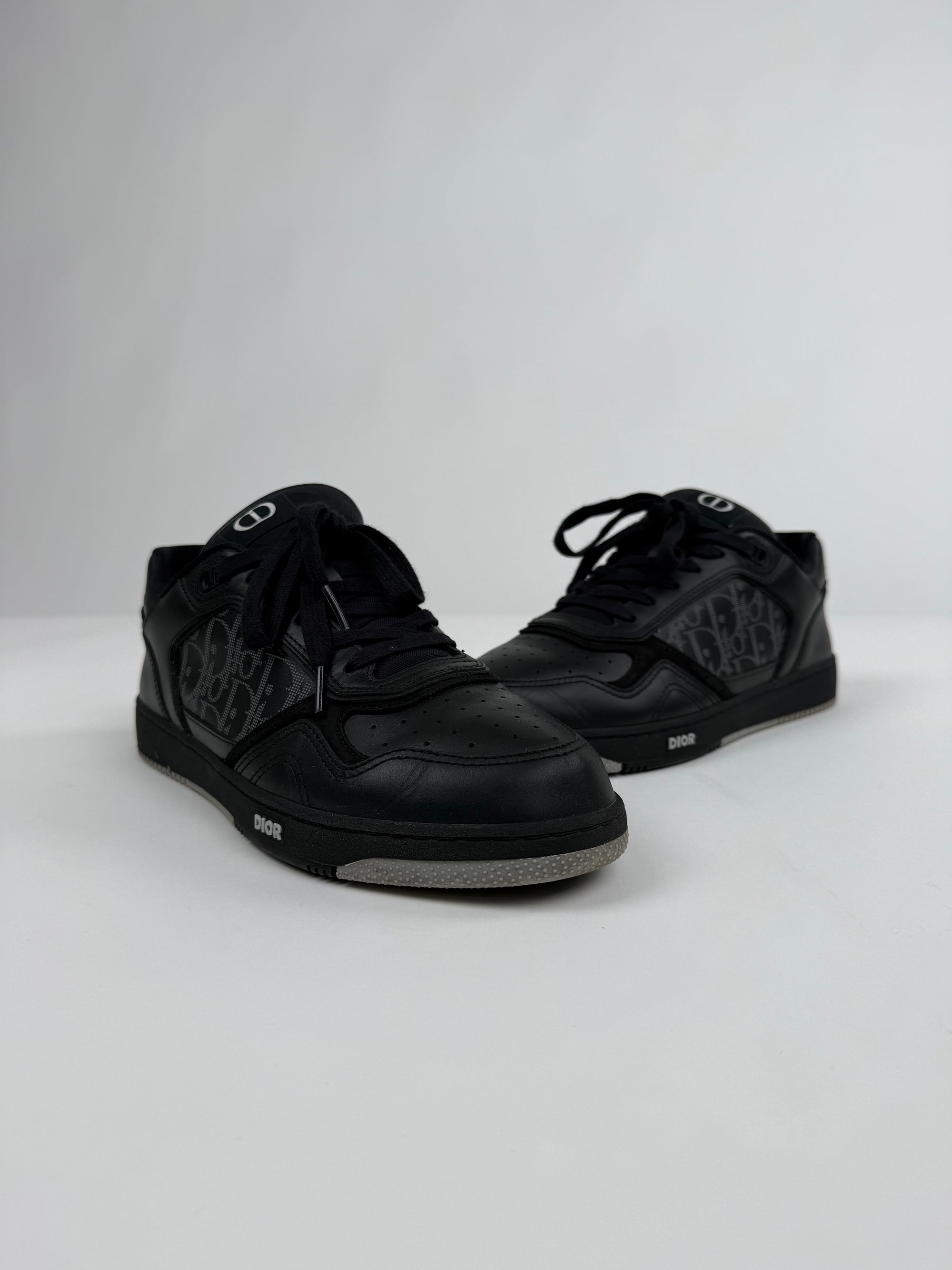 Dior Sneaker B27