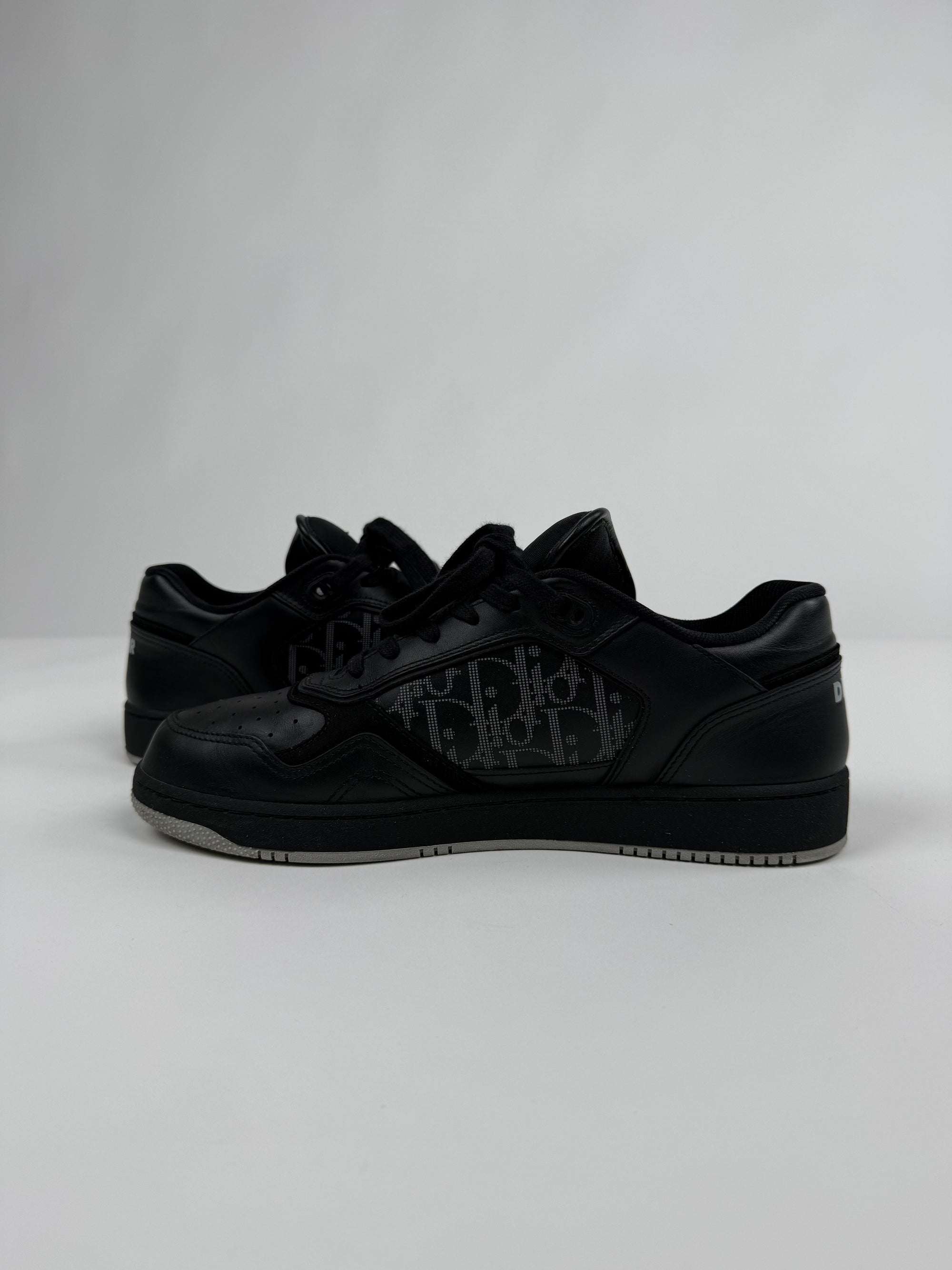 Dior Sneaker B27