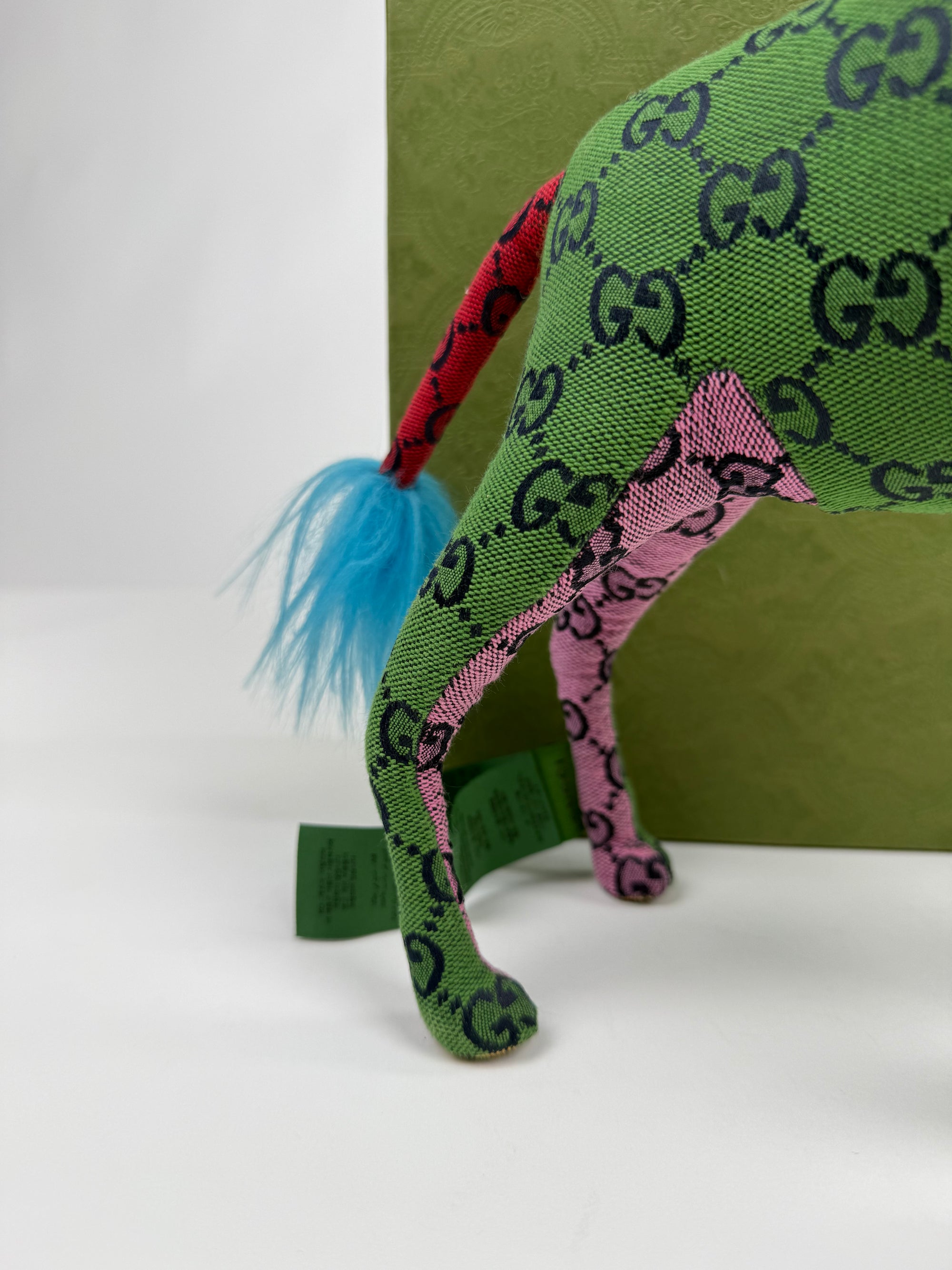 Giraffa Gucci