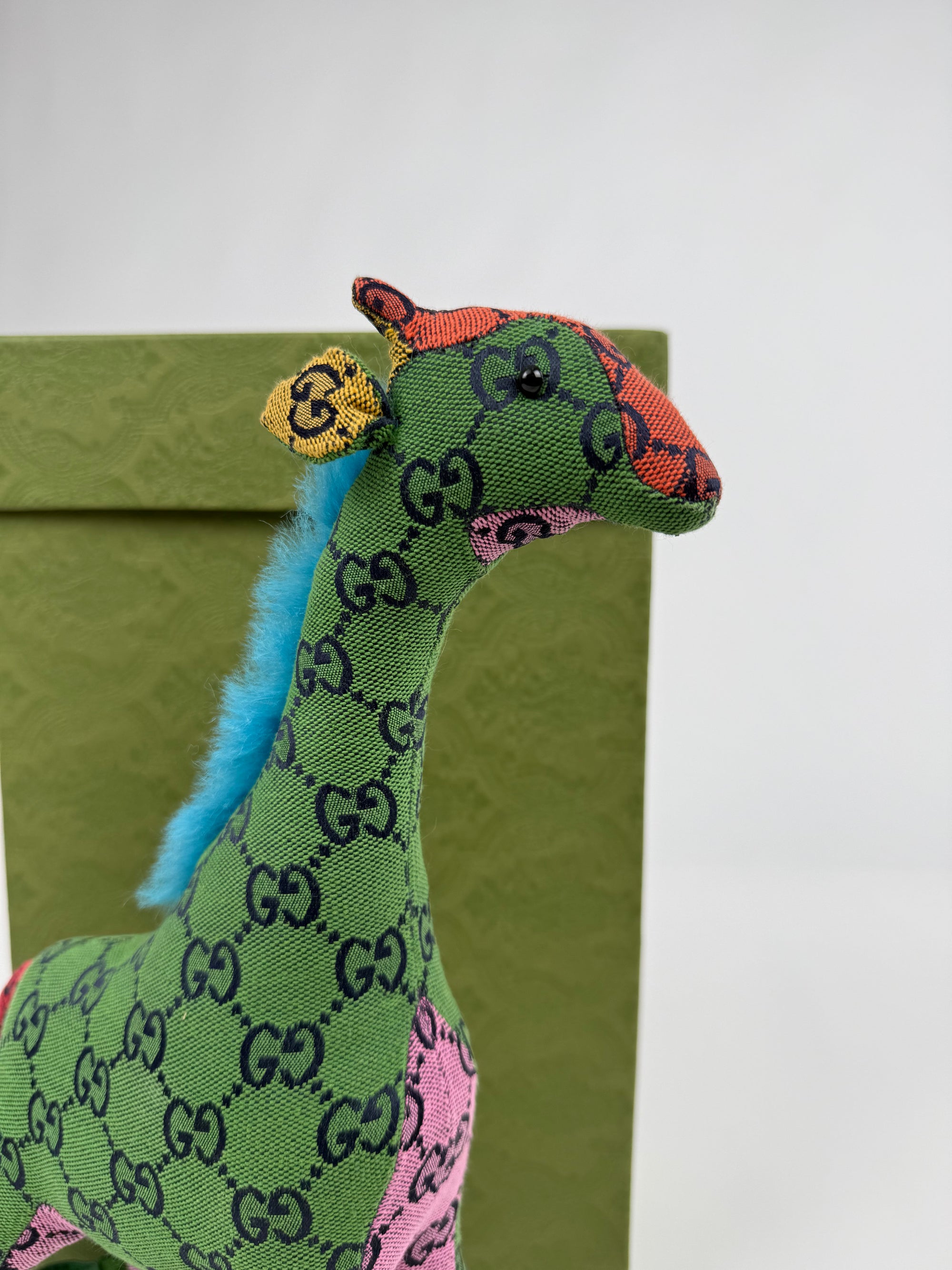 Giraffa Gucci