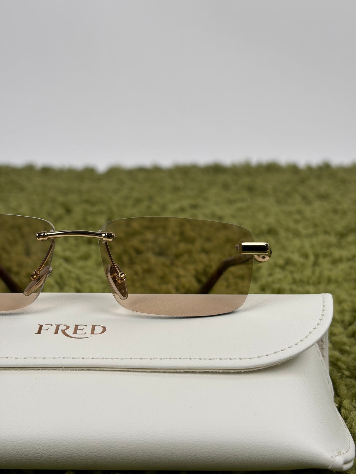 Occhiali da sole FRED Gialli Con aste in Acetato Tartarugato - Second Hand Di Fiore