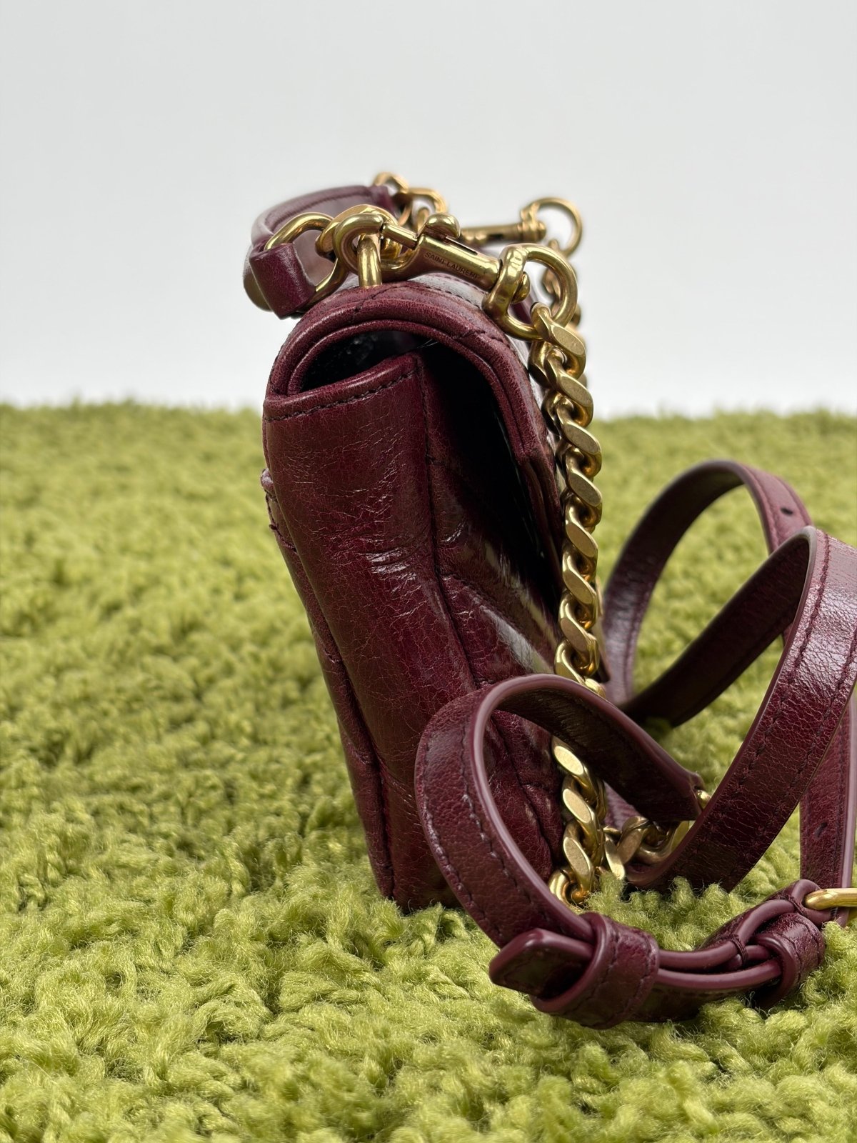 Borsa Yves Saint Laurent College Mini in Pelle Lucida Bordeaux - Second Hand Di Fiore
