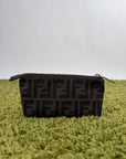 Pochette Fendi Con Motivo FF Zucca Marrone - Second Hand Di Fiore