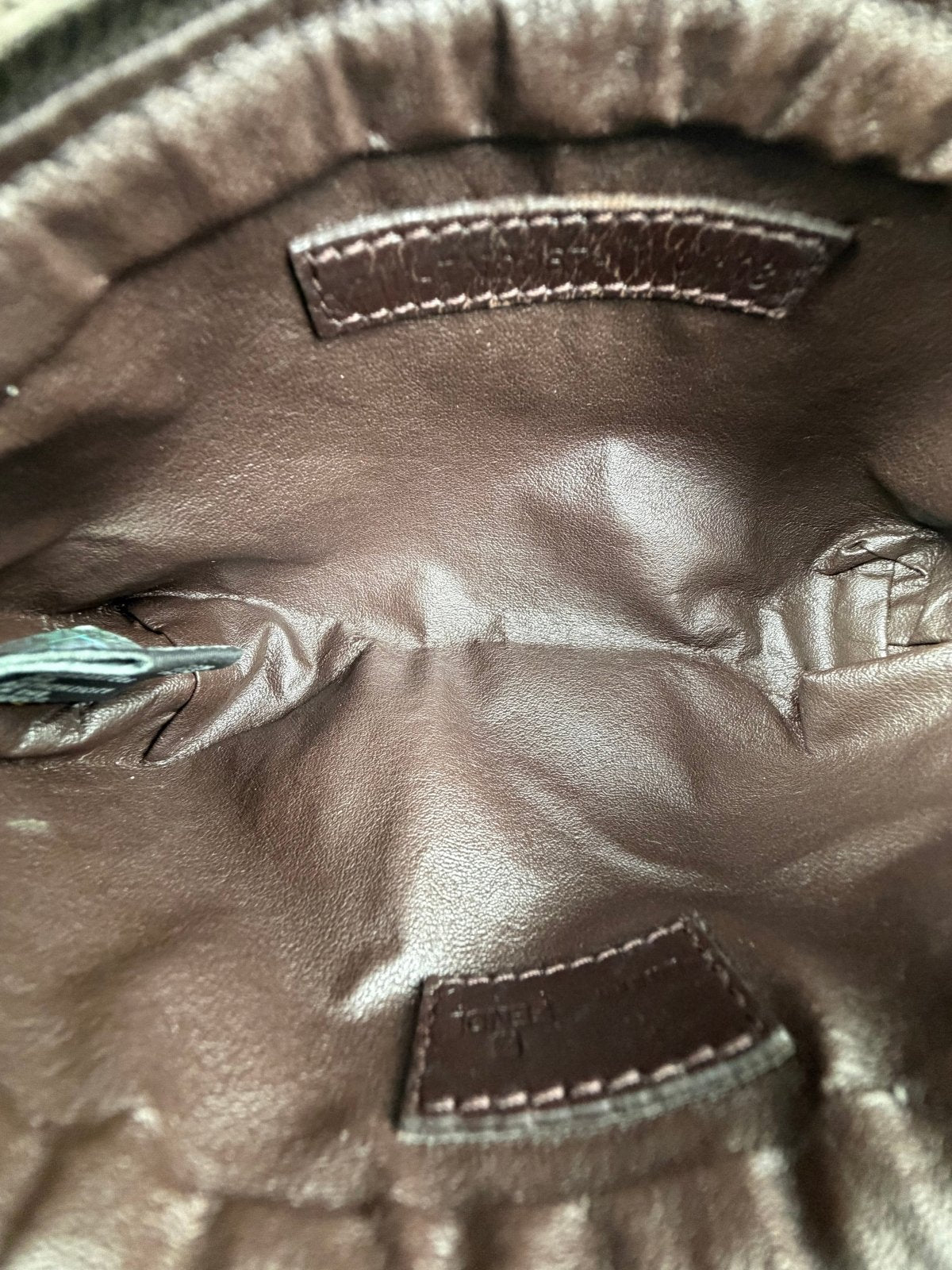 Pochette Fendi Con Motivo FF Zucca Marrone - Second Hand Di Fiore