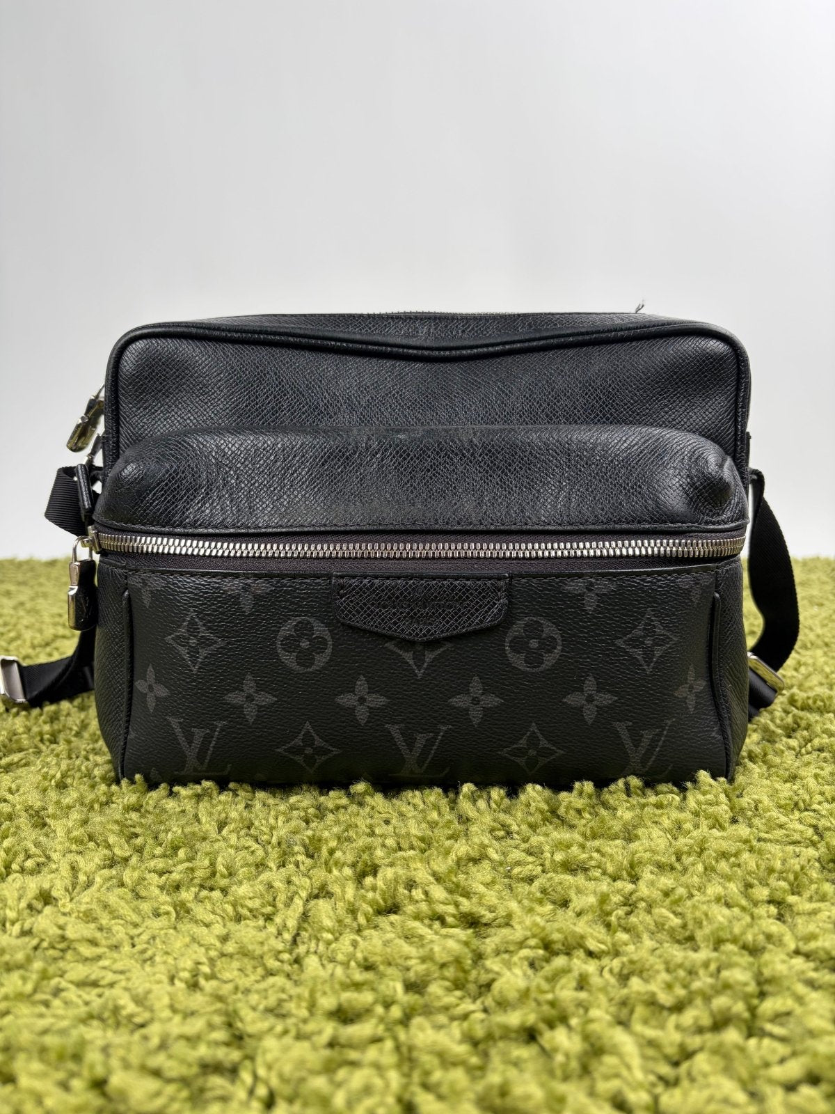 Borsa Louis Vuitton Outdoor Messenger Nera - Second Hand Di Fiore