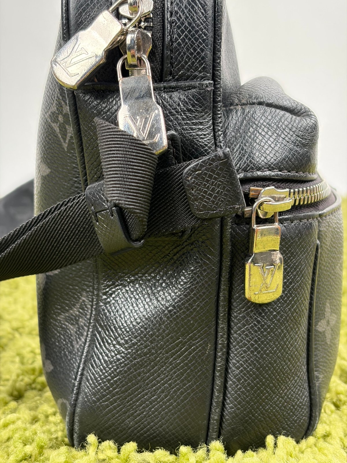 Borsa Louis Vuitton Outdoor Messenger Nera - Second Hand Di Fiore