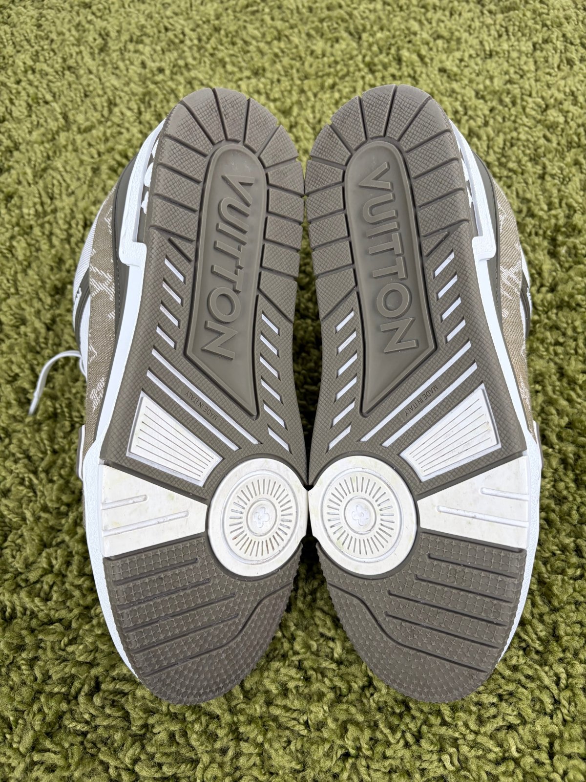 Louis Vuitton Trainer Denim Beige 6.5 - Second Hand Di Fiore