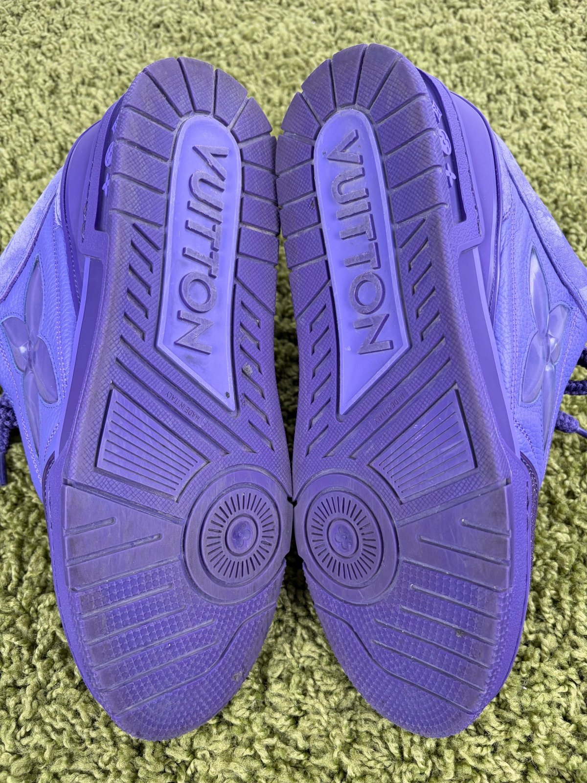 Louis Vuitton Skate Viola 9.5 - Second Hand Di Fiore