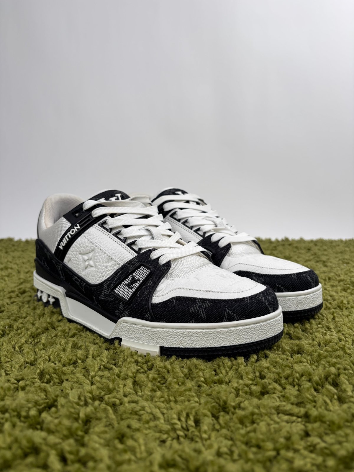 Louis Vuitton Trainer Denim nera 6.5 - Second Hand Di Fiore