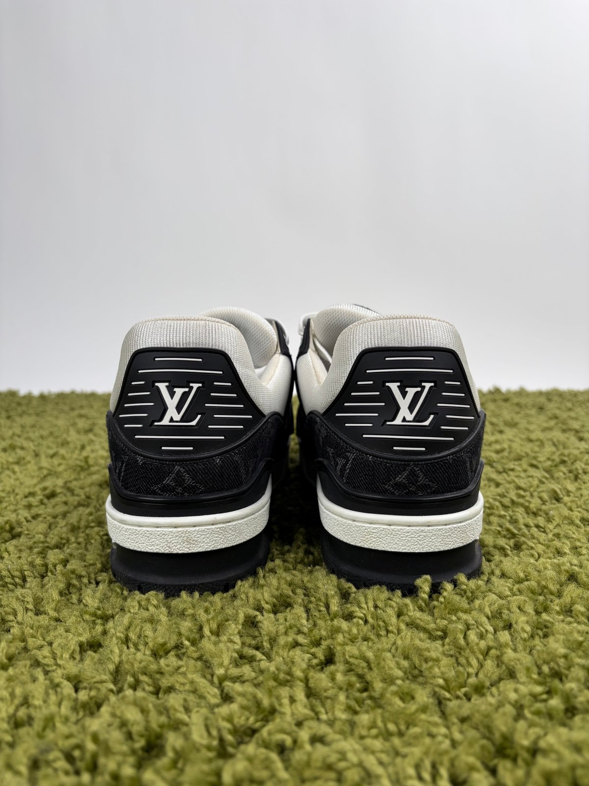 Louis Vuitton Trainer Denim nera 6.5 - Second Hand Di Fiore