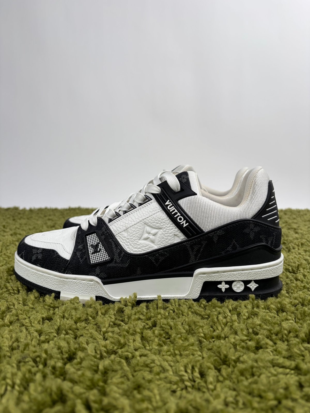 Louis Vuitton Trainer Denim nera 6.5 - Second Hand Di Fiore