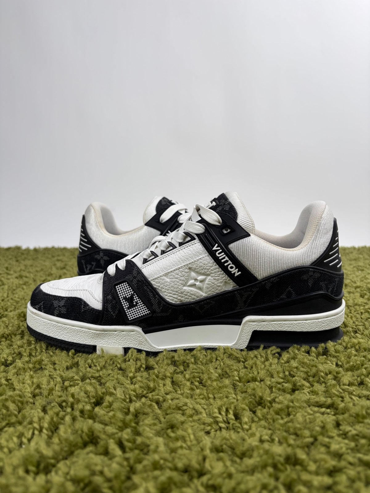 Louis Vuitton Trainer Denim nera 6.5 - Second Hand Di Fiore