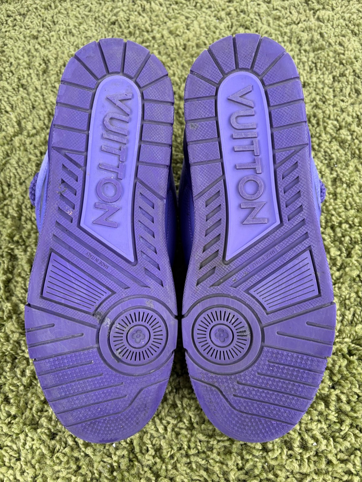 Louis Vuitton Skate Viola 9.5 - Second Hand Di Fiore