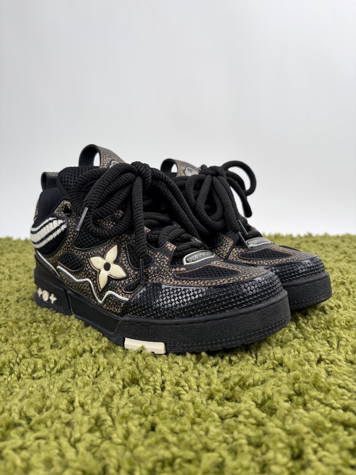 Louis Vuitton Skate Nera Multicolor 6.5 - Second Hand Di Fiore