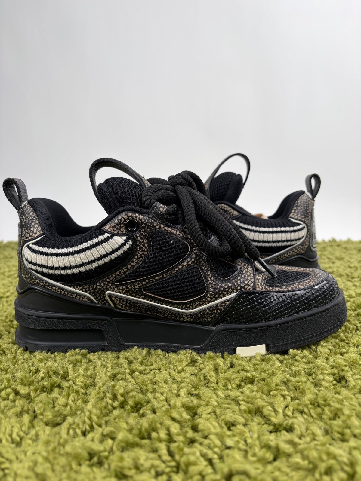 Louis Vuitton Skate Nera Multicolor 6.5 - Second Hand Di Fiore