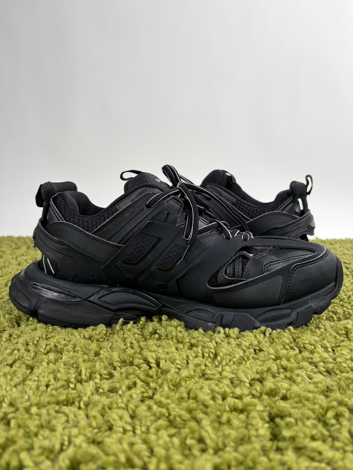 Balenciaga Track Nera 43