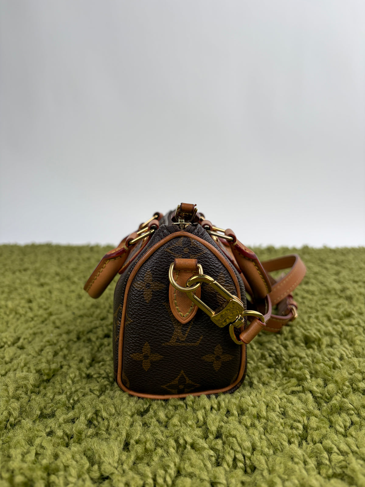 Borsa Louis Vuitton Nano Speedy Marrone