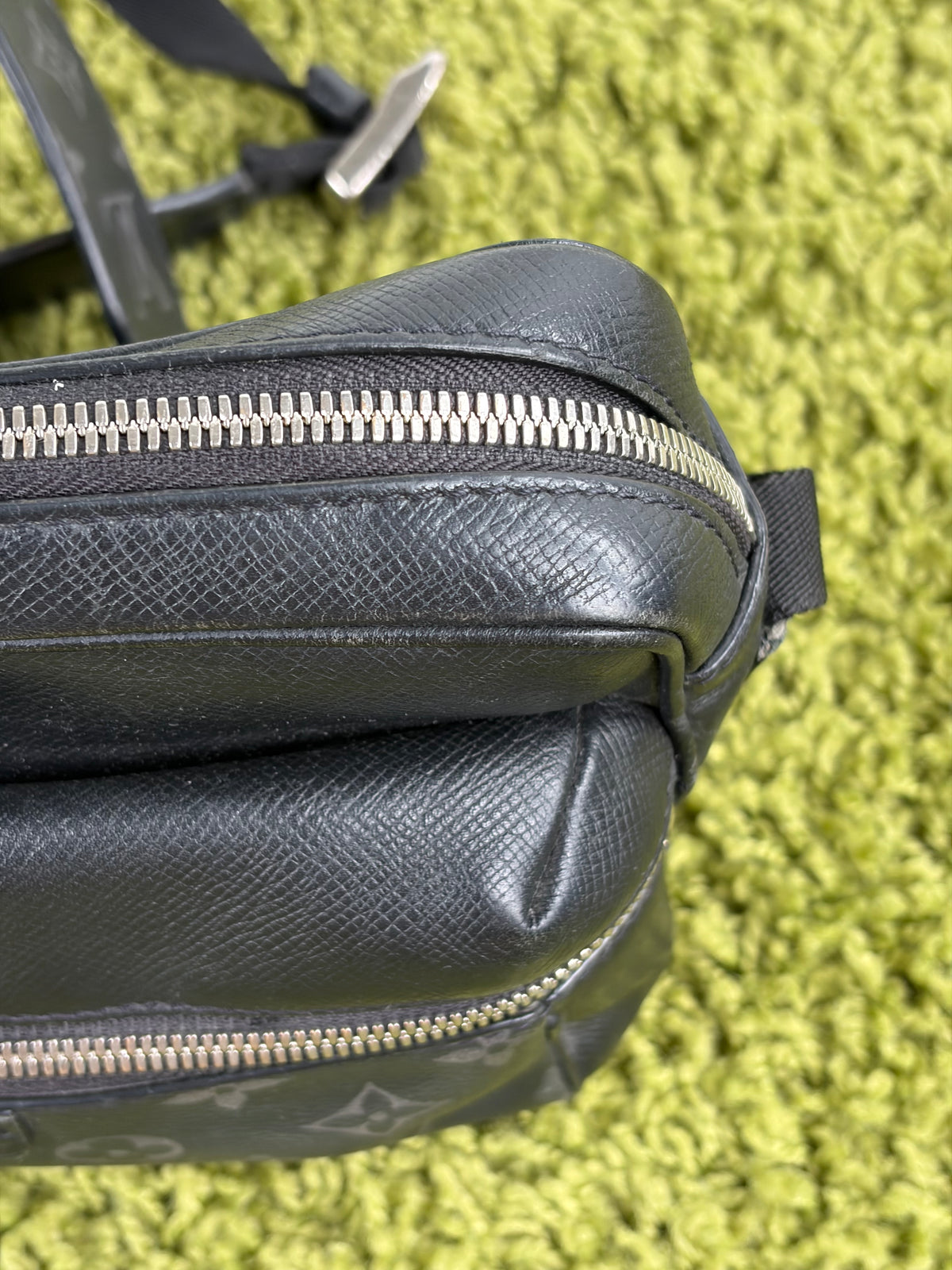 Borsa Louis Vuitton Outdoor Messenger Nera