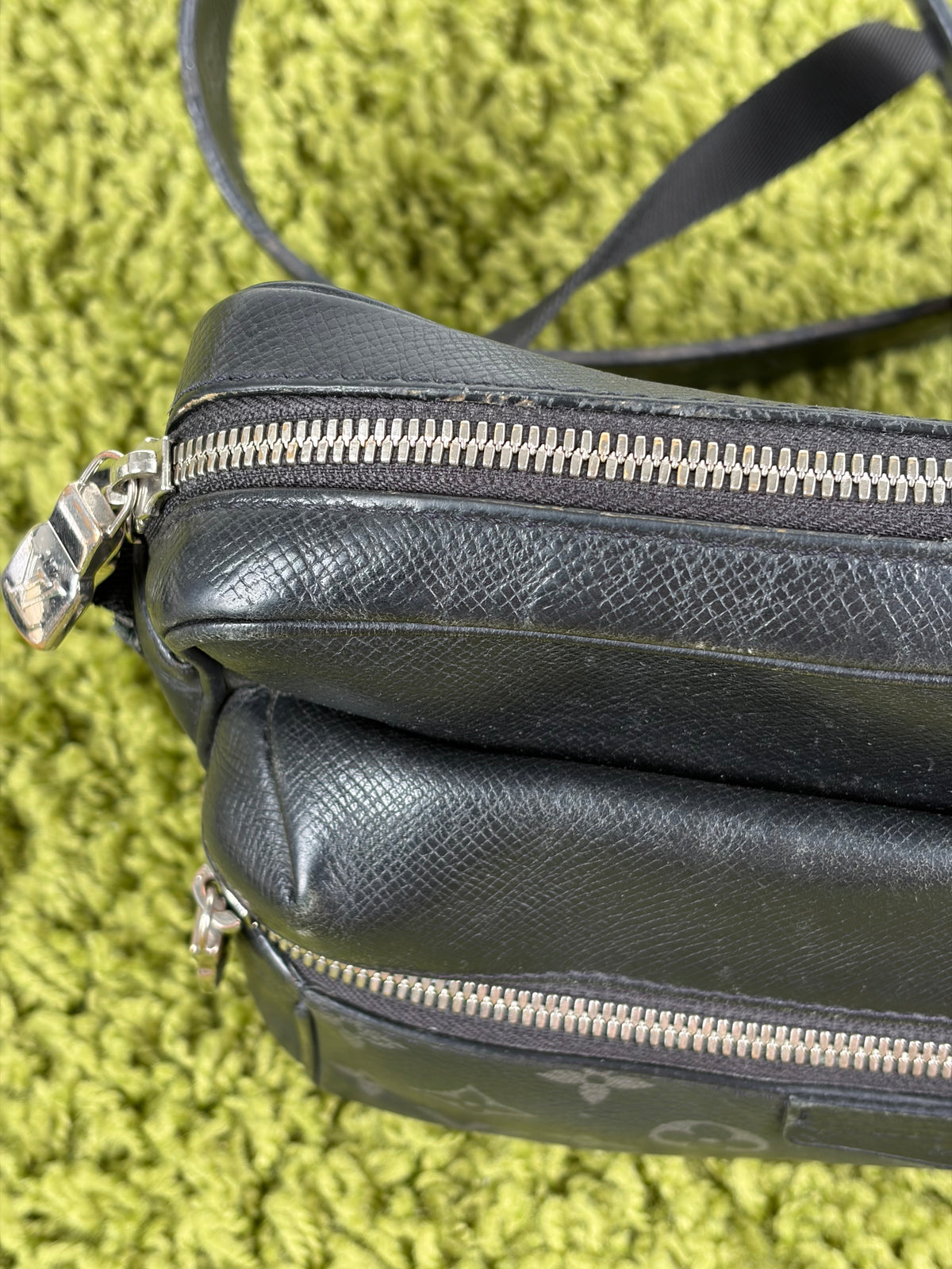 Borsa Louis Vuitton Outdoor Messenger Nera