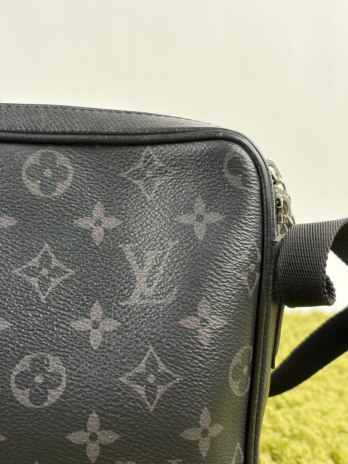 Borsa Louis Vuitton Outdoor Messenger Nera