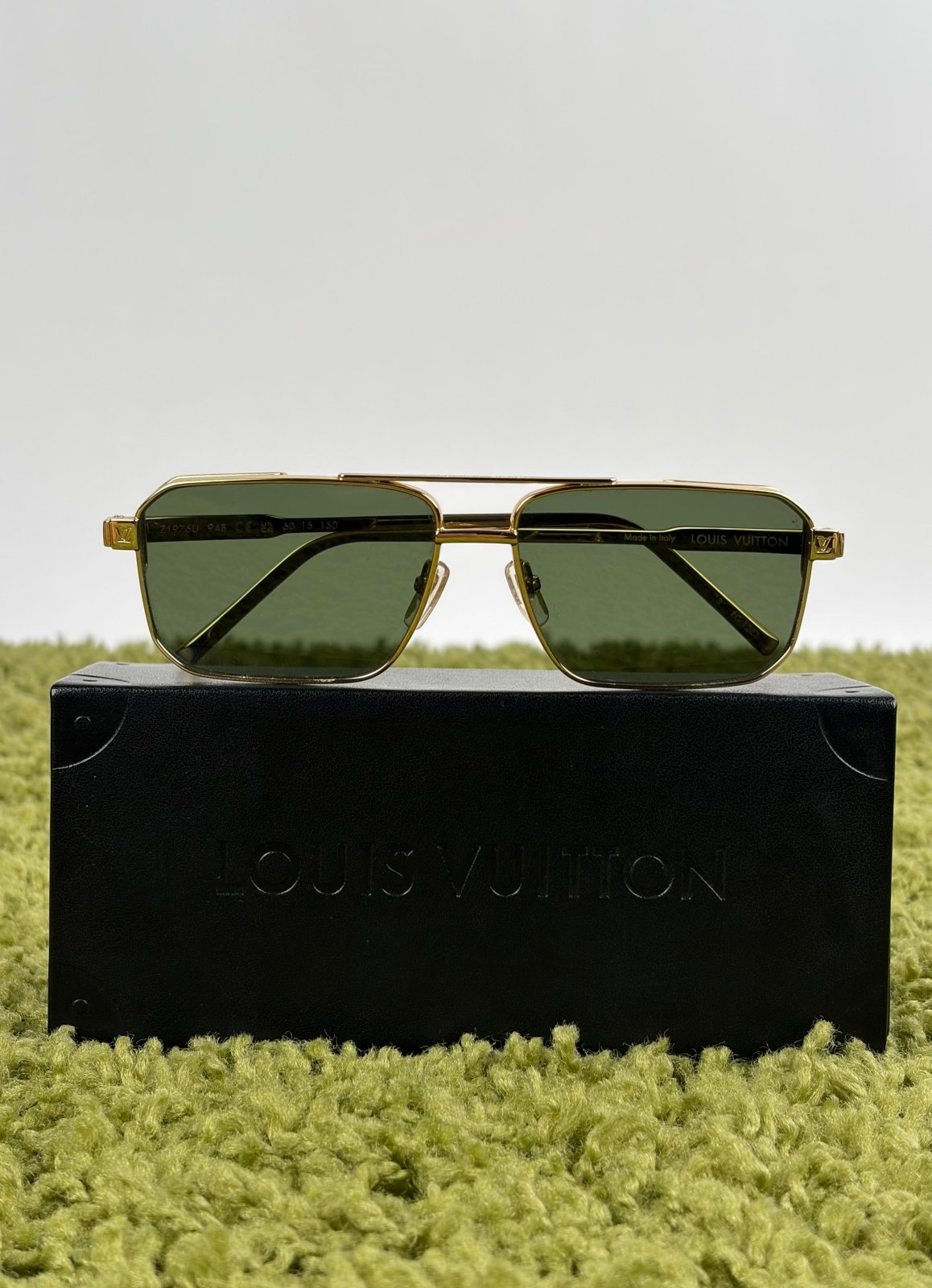 Occhiali da sole Louis Vuitton Rise Metal Oro - Second Hand Di Fiore