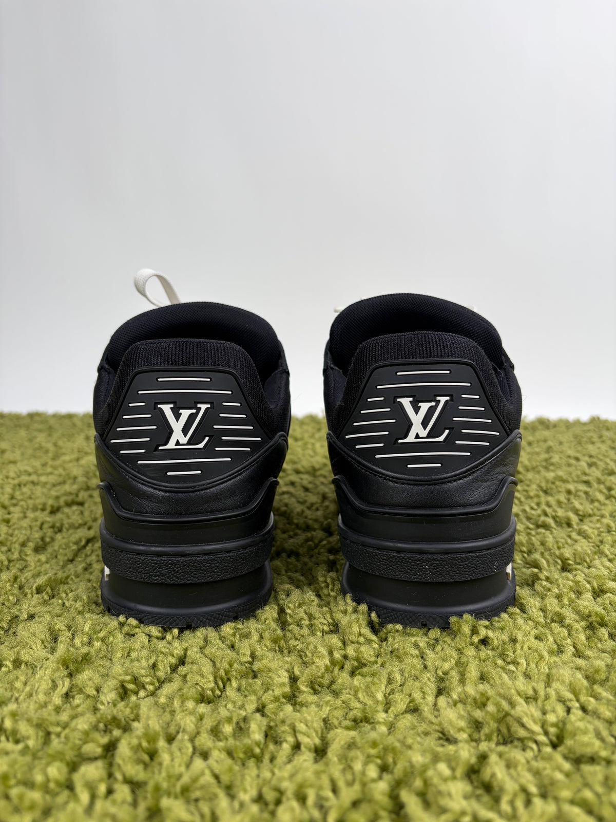 Louis Vuitton Trainer Nera 6