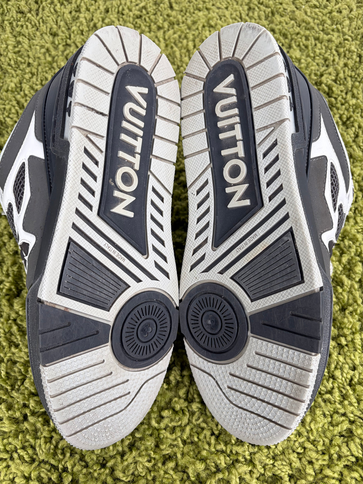 Louis Vuitton Skate Grigia 7