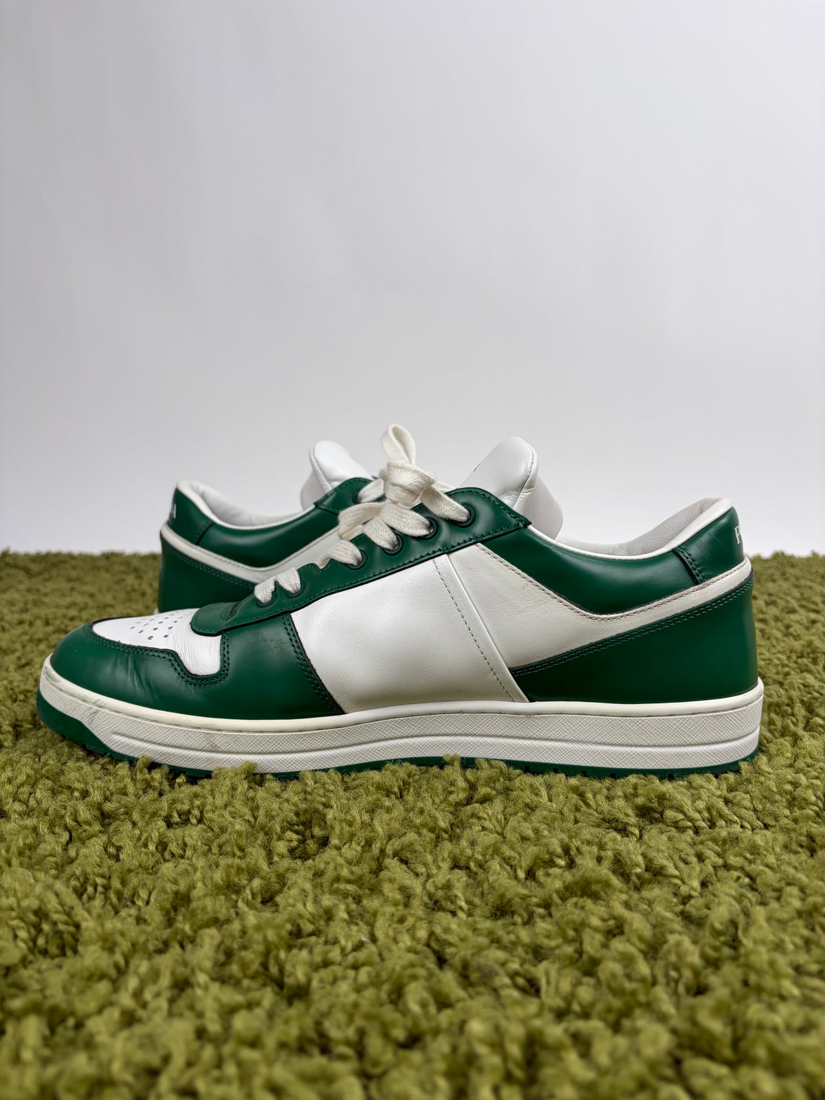 Prada DownTown Verde 9.5