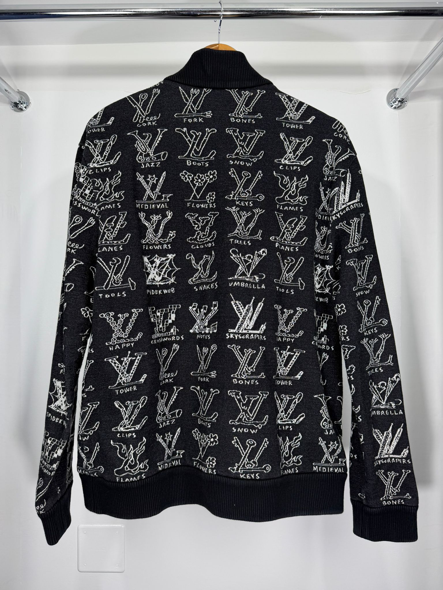 Felpa Louis Vuitton Size M nera e bianca