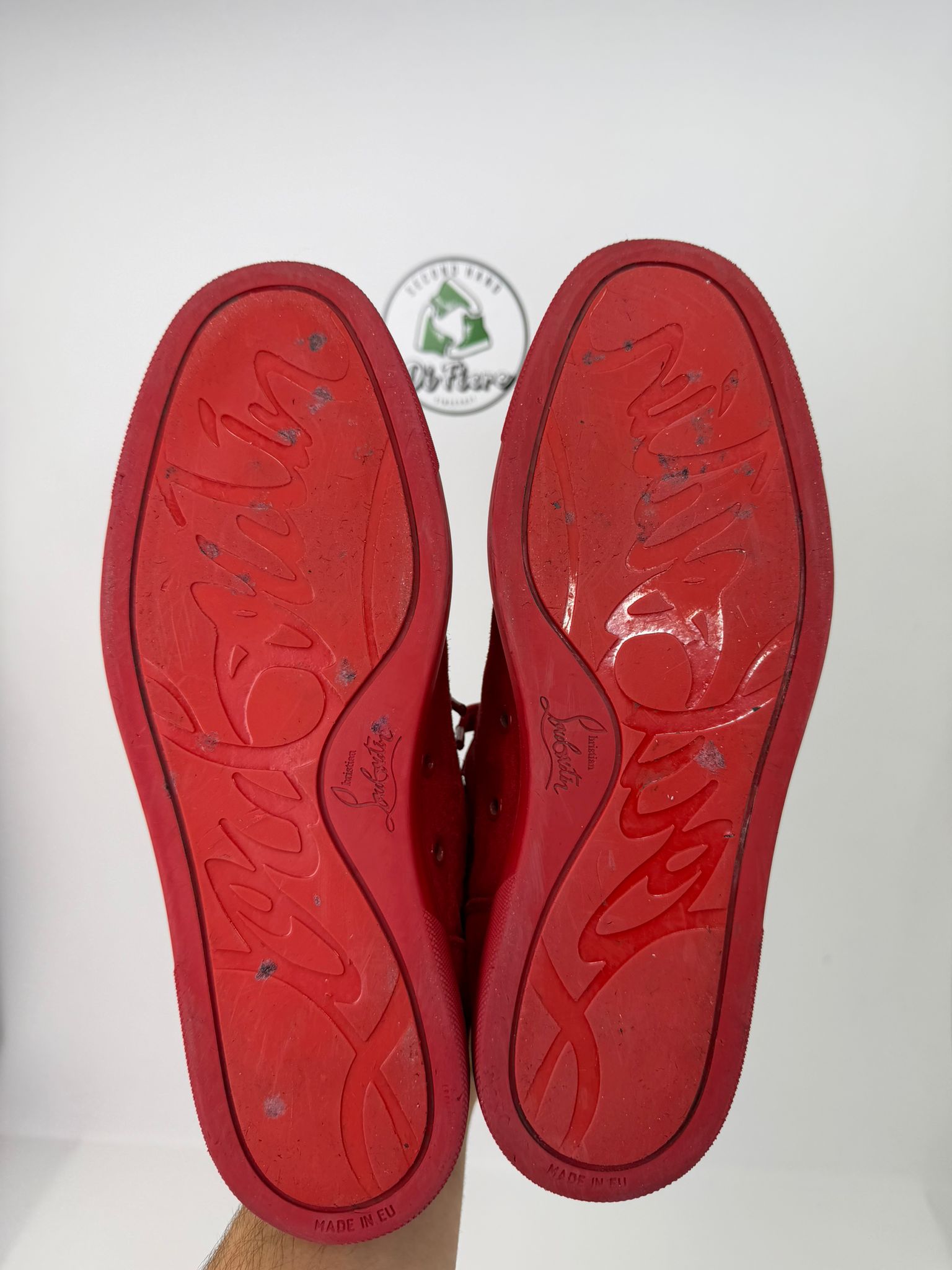 Christian Louboutin 42 basse rosse